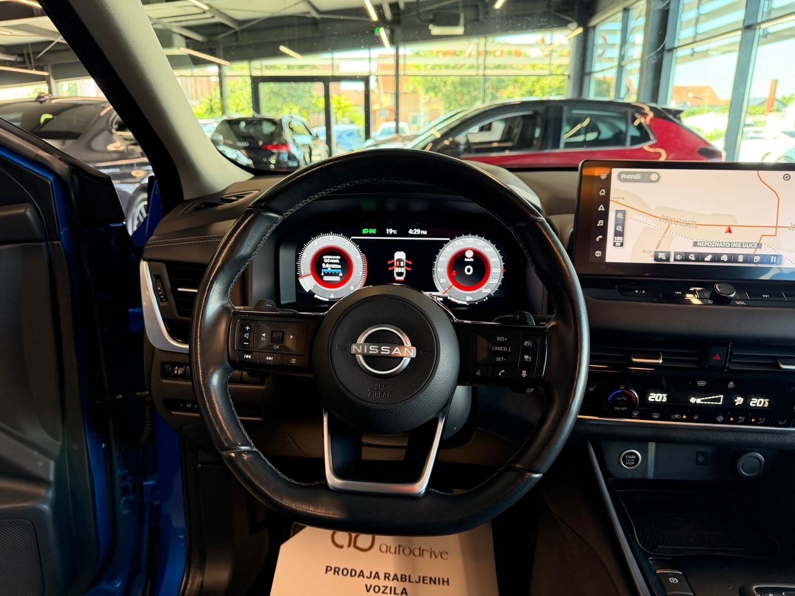 Nissan Qashqai 1.3 DIG-T NAVI •VIRTUAL • ALU 16"• KAMERA • LEASING, fotografija 18