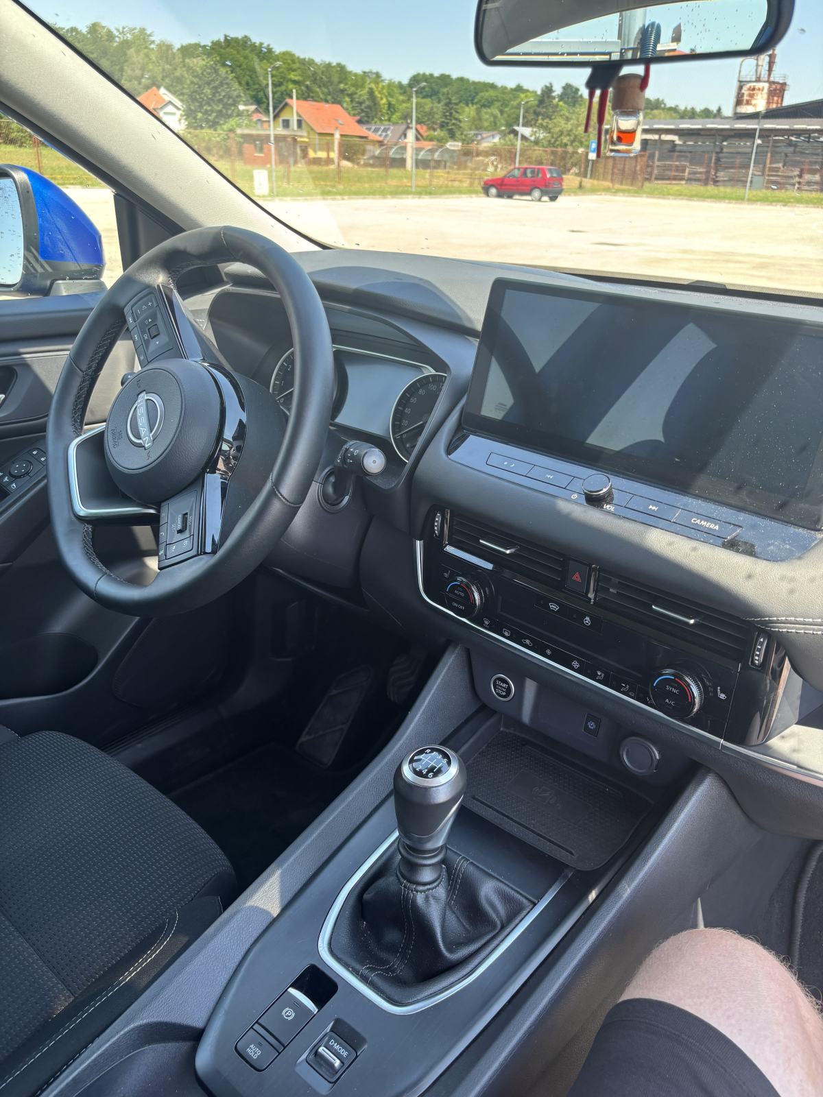 Nissan Qashqai 1.3, fotografija 4