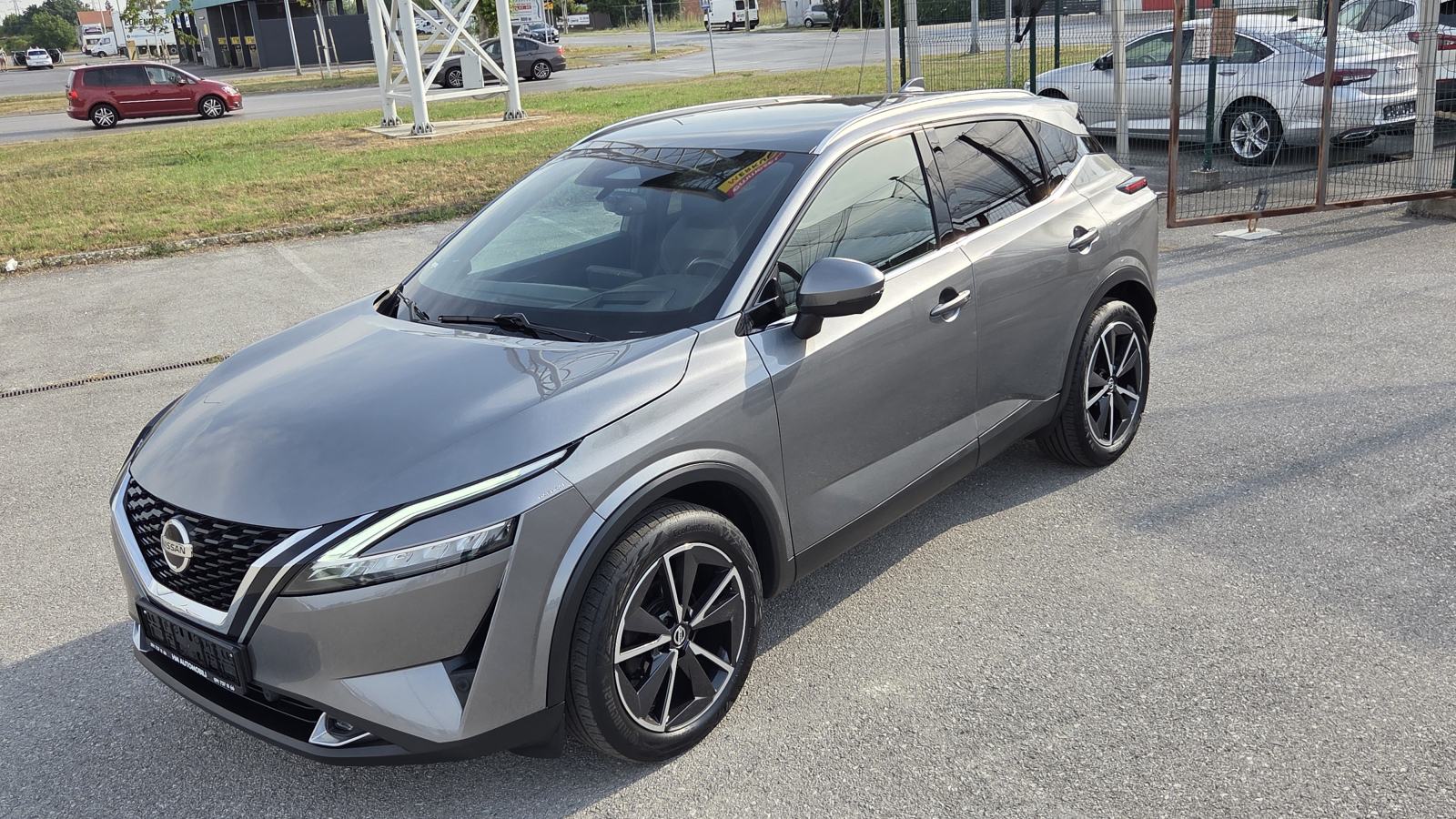 Nissan Qashqai 1.3 TEKNA PLUS 89TKM SERV LED NAVI KAMERA PANORAMA VIRT, fotografija 13