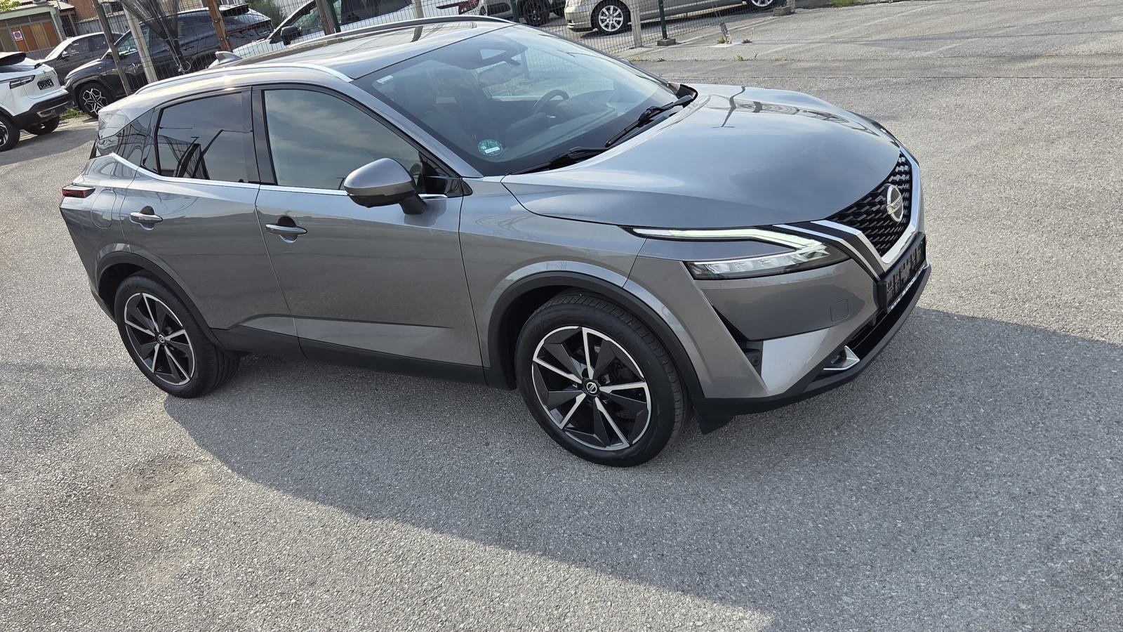 Nissan Qashqai 1.3 TEKNA PLUS 89TKM SERV LED NAVI KAMERA PANORAMA VIRT, fotografija 12