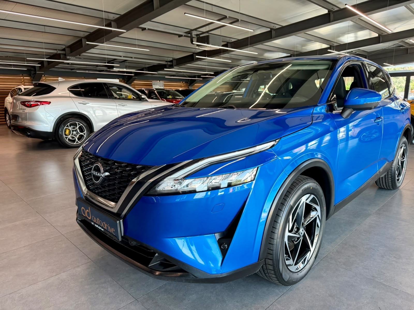 Nissan Qashqai 1.3 DIG-T NAVI •VIRTUAL • ALU 16"• KAMERA • LEASING, fotografija 2