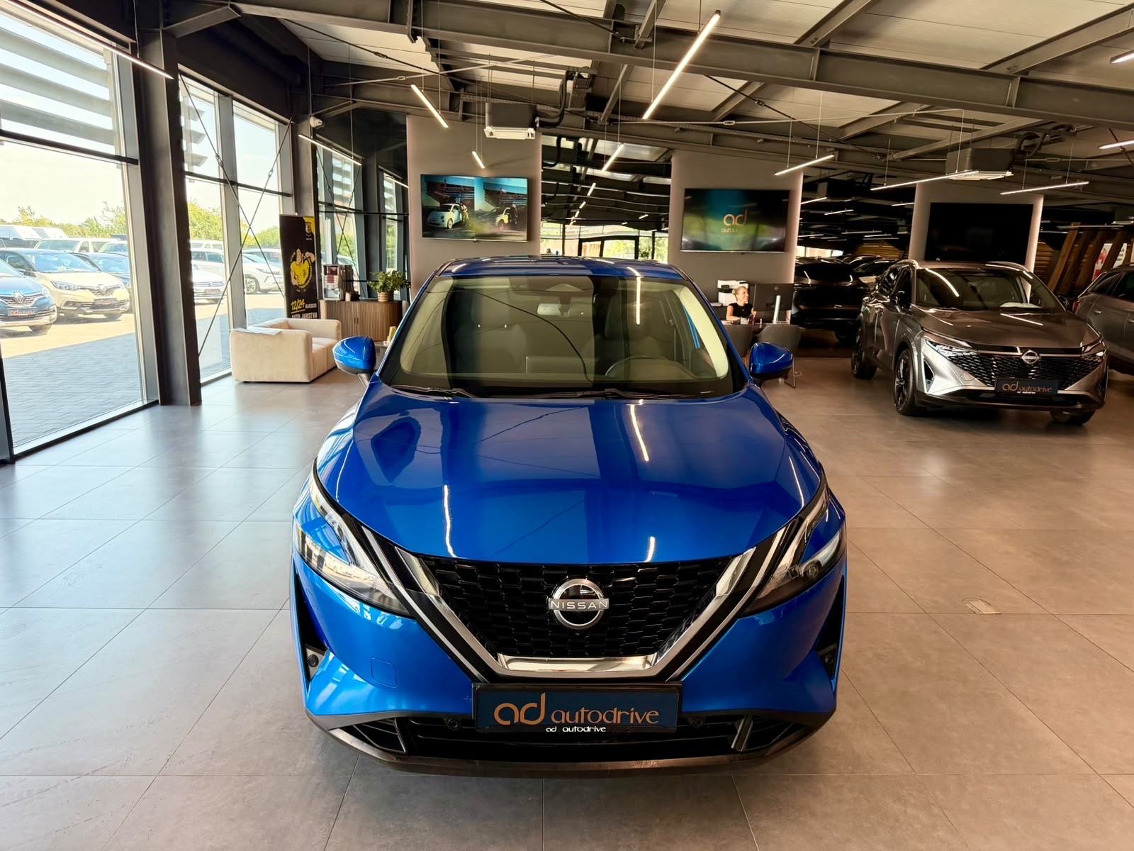 Nissan Qashqai 1.3 DIG-T NAVI •VIRTUAL • ALU 16"• KAMERA • LEASING, fotografija 3