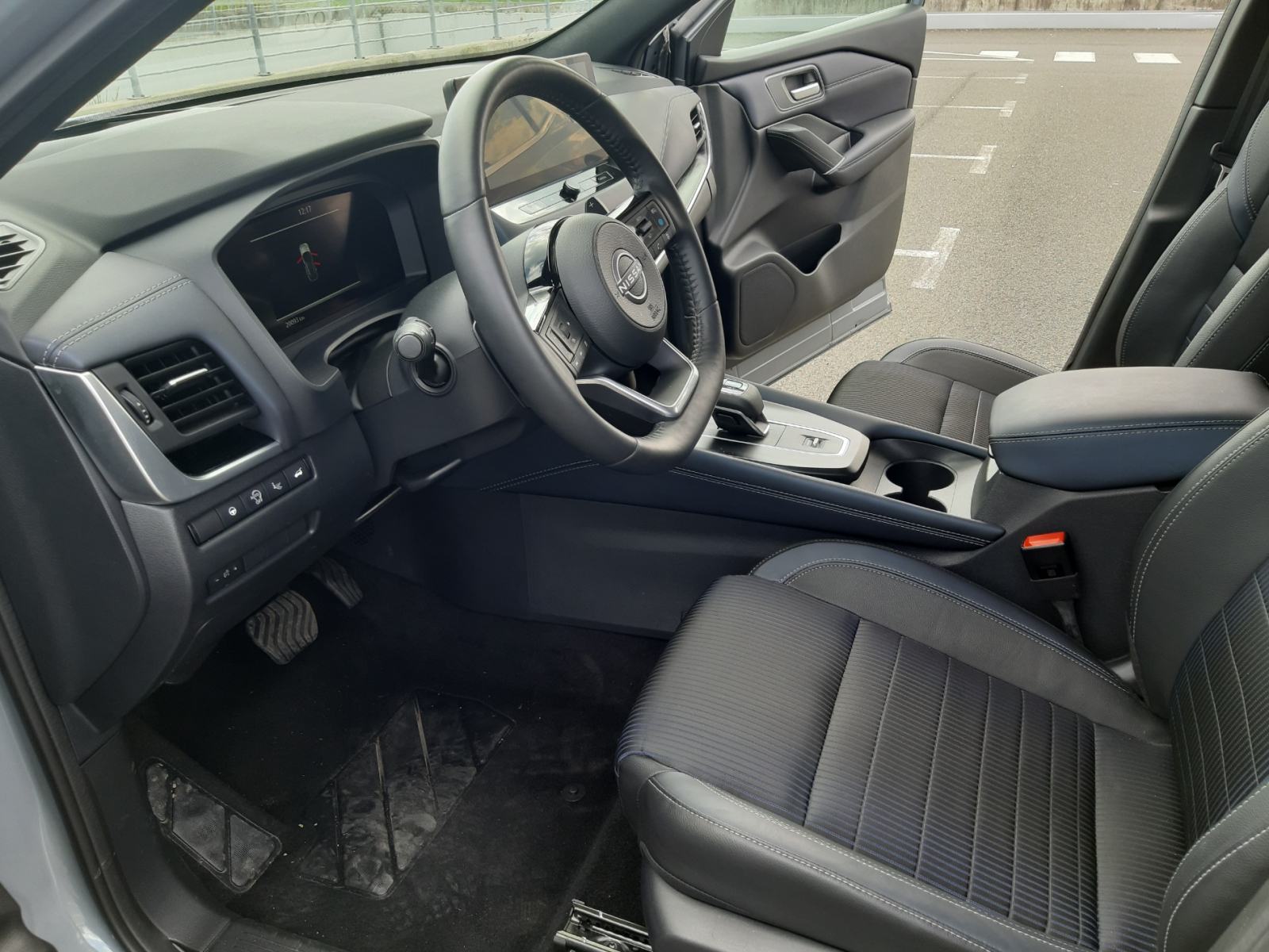 NISSAN QASHQAI 1.3 TEKNA - AUT-HUP- ACC-ProPILOT-LED-NAVY - KAM 360, fotografija 11