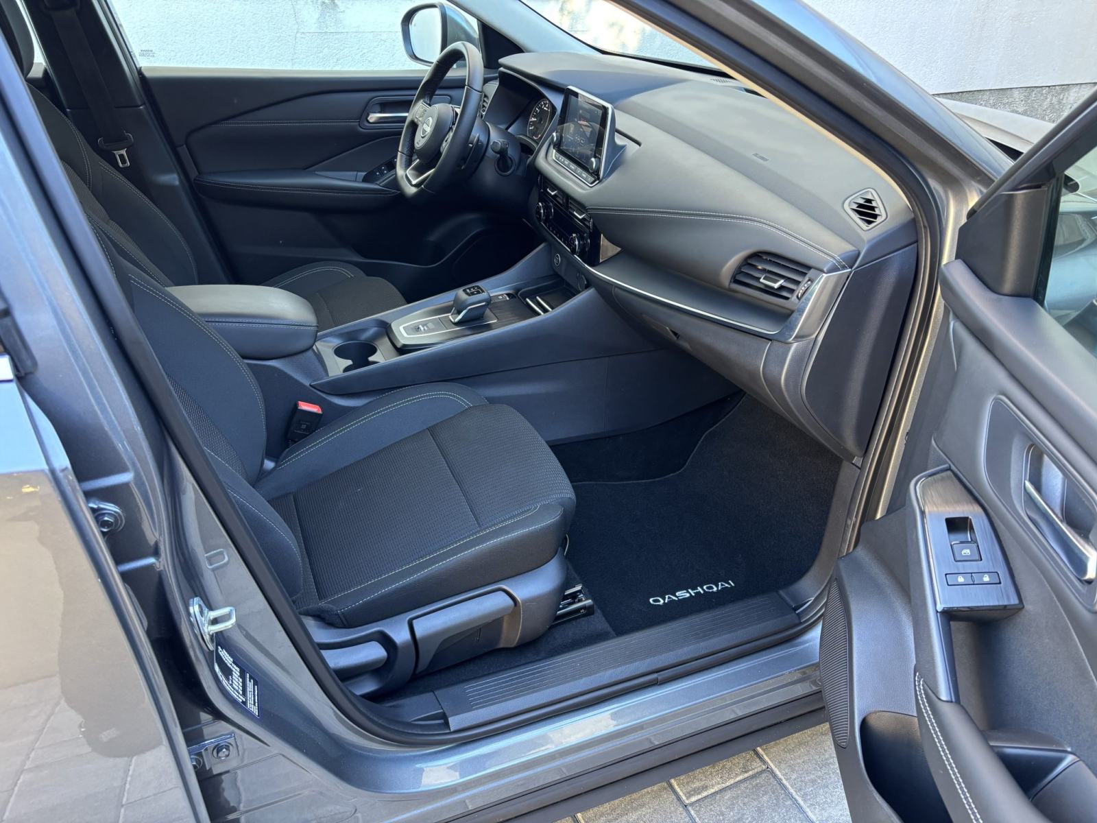 NISSAN Qashqai 1.3 xtronic, 116kW/158 KS, fotografija 11