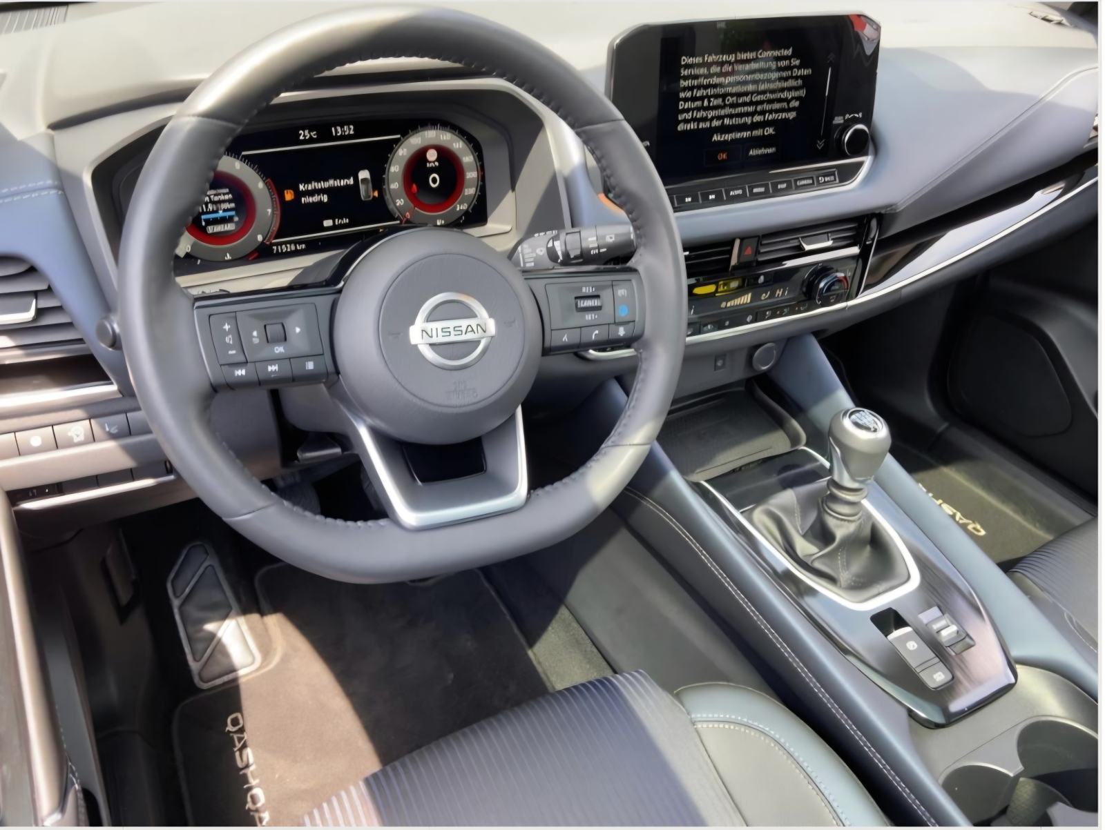 Nissan Qashqai 1,3MHEV,71TKM,NAVI,LED,KAMERA,ALU,PANO,GR.SJEDALA,TEKNA, fotografija 11