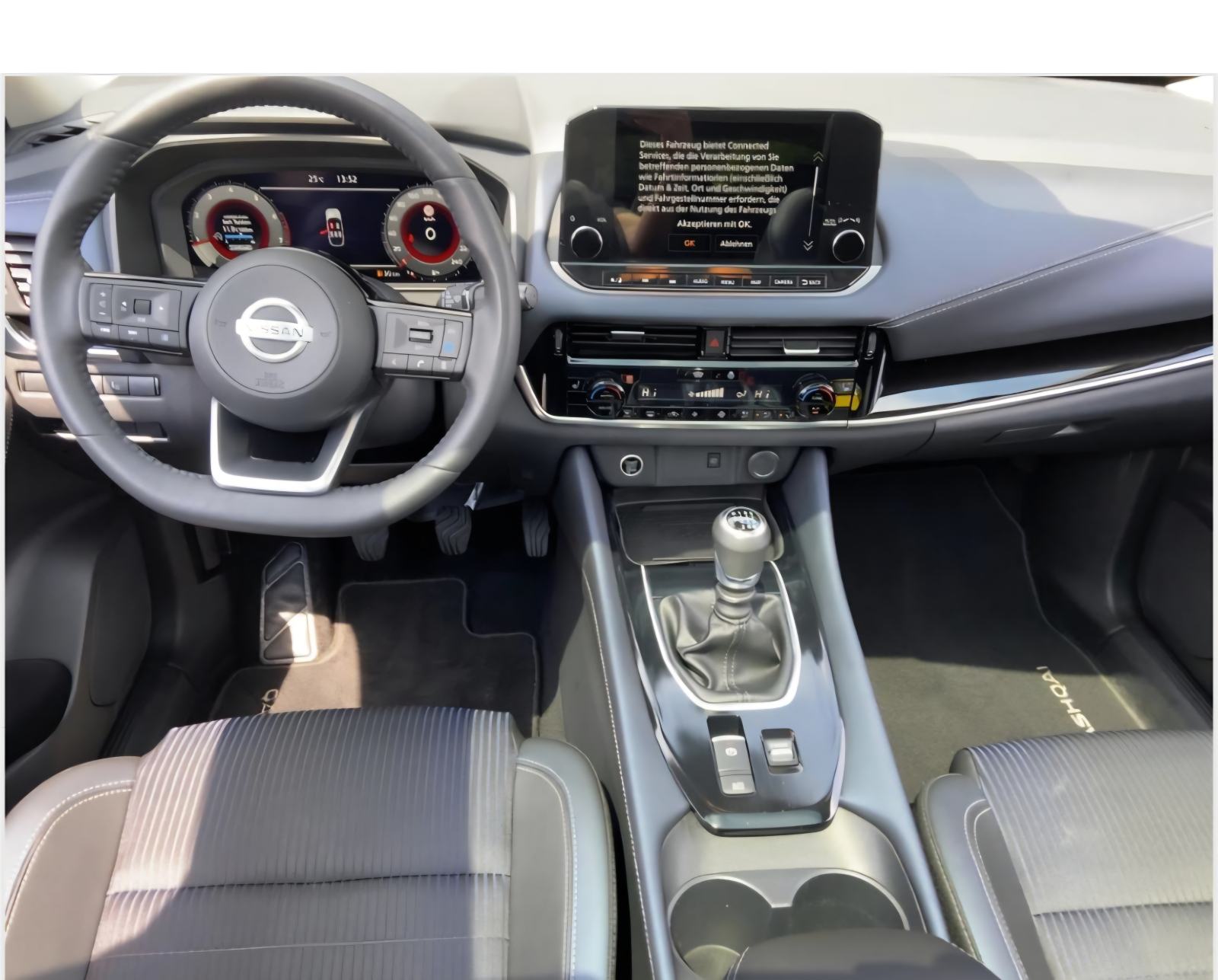 Nissan Qashqai 1,3MHEV,71TKM,NAVI,LED,KAMERA,ALU,PANO,GR.SJEDALA,TEKNA, fotografija 8