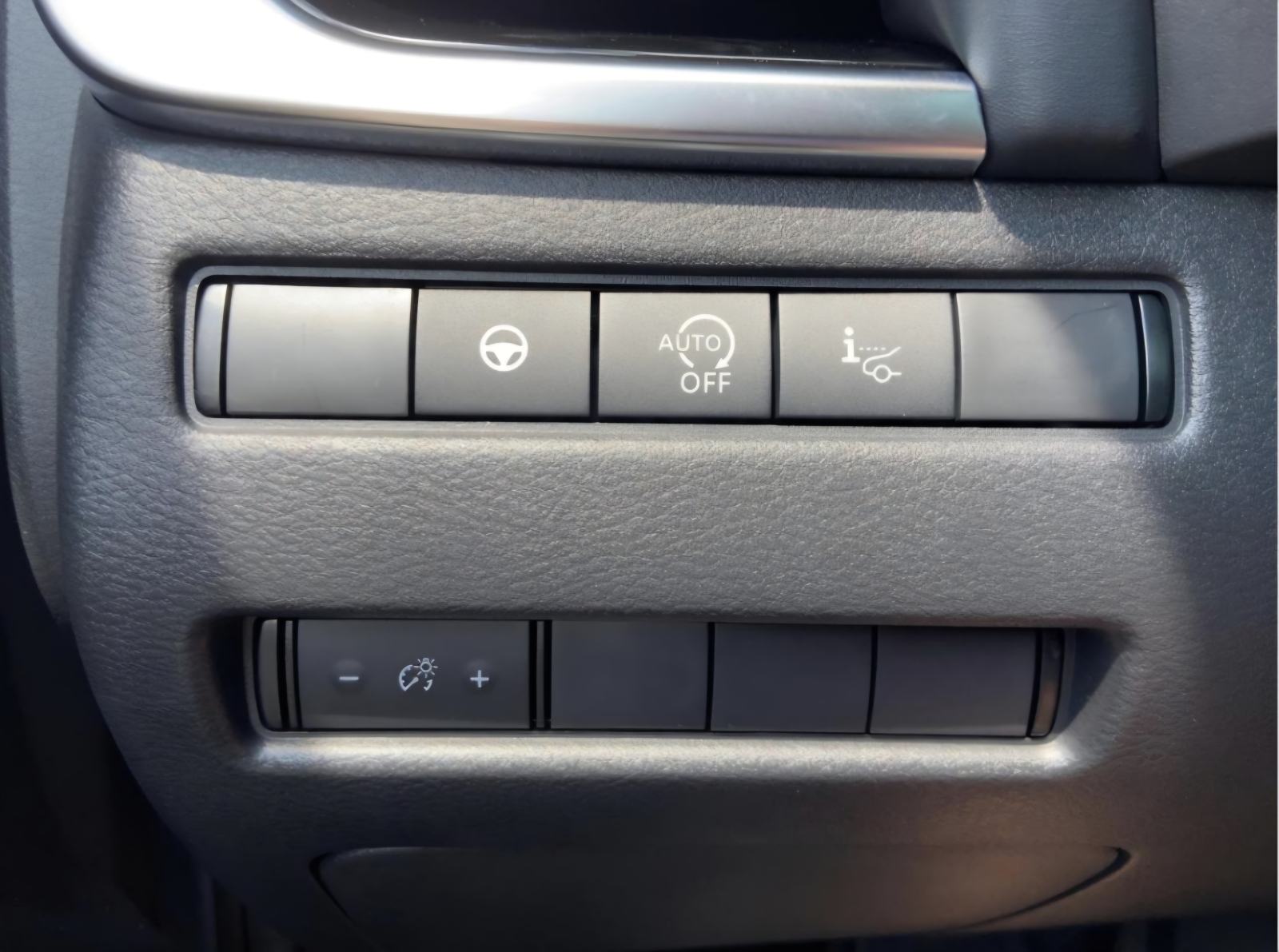 Nissan Qashqai 1,3MHEV,71TKM,NAVI,LED,KAMERA,ALU,PANO,GR.SJEDALA,TEKNA, fotografija 18