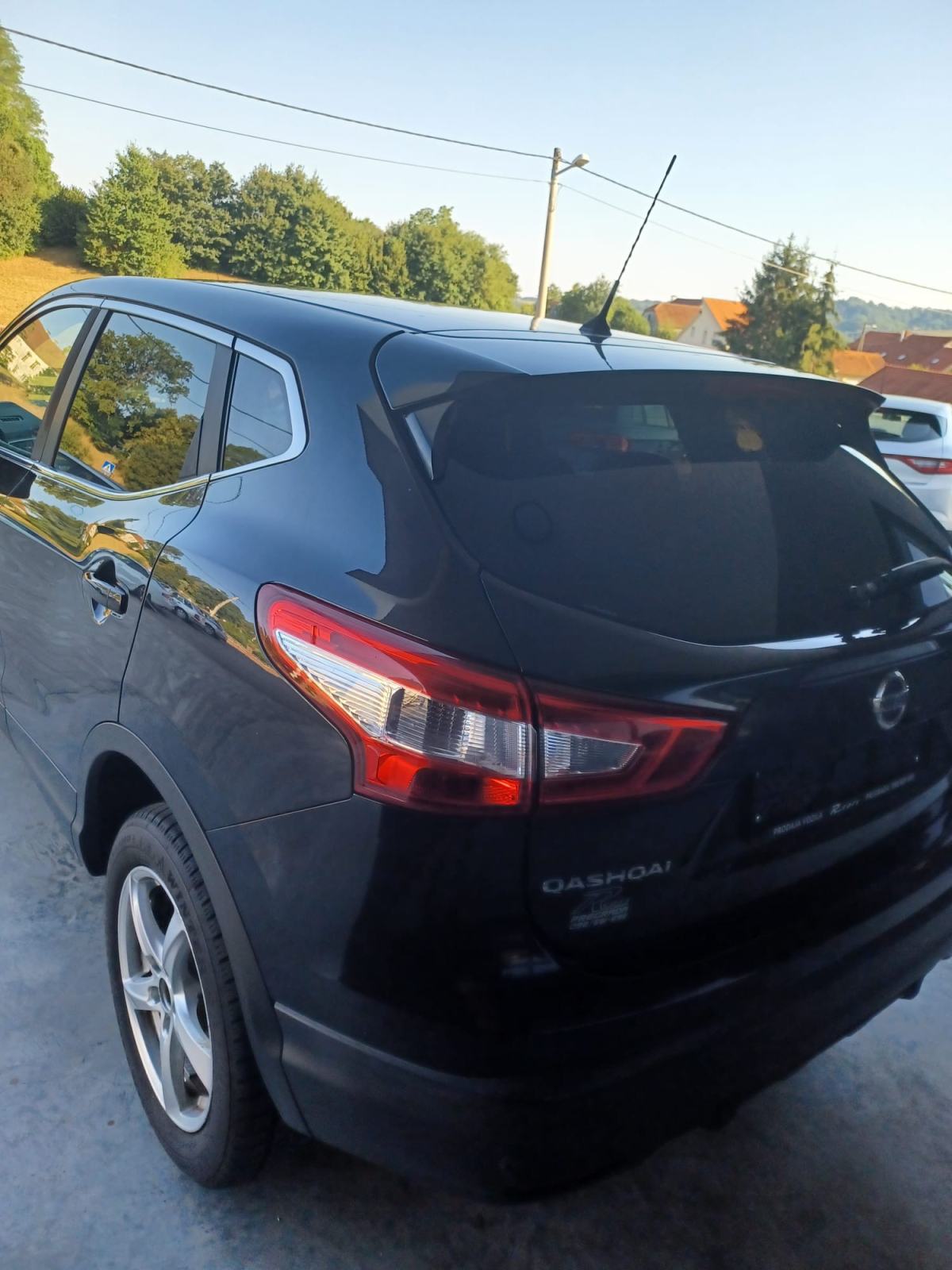 Nissan Qashqai ⭐1.5 dCi 110⭐360 kamera⭐klima⭐navigacija, pogled izvana - slika 5