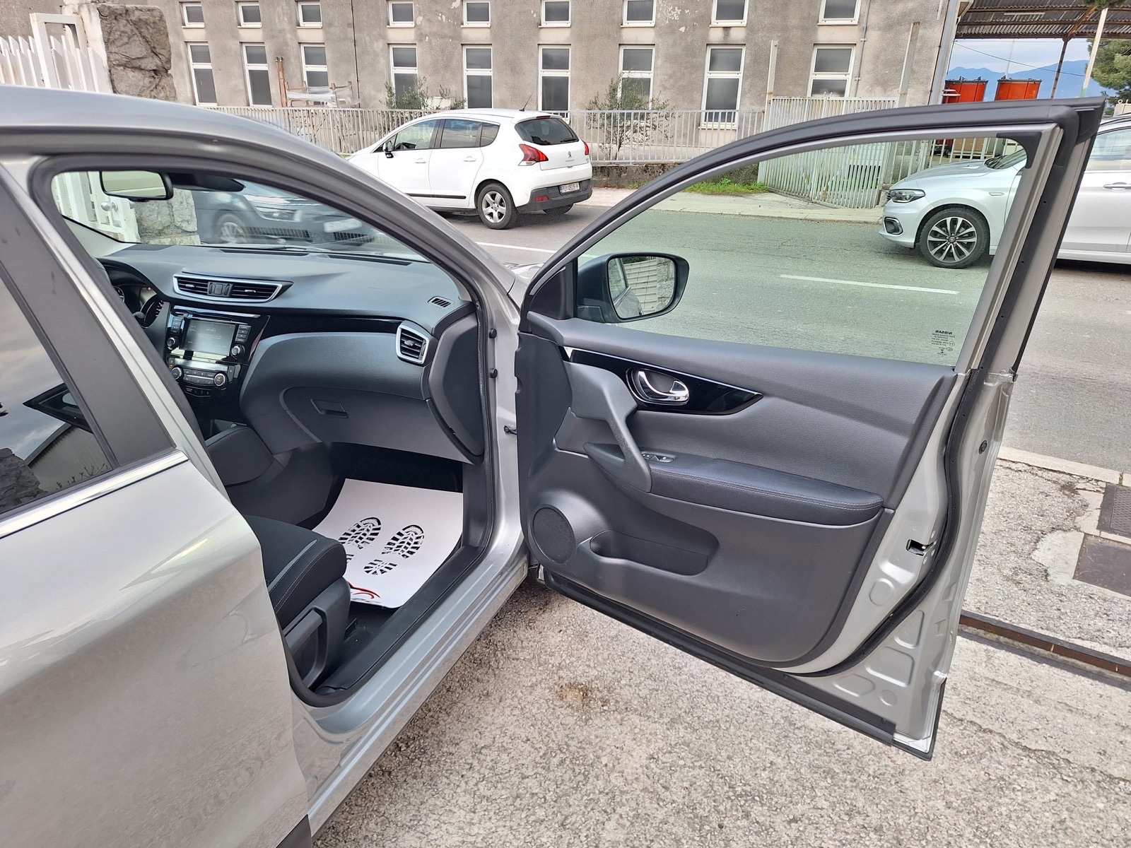 Nissan Qashqai 1,5 dCi 115 KS NAVI. LED/ P.KAMERA(AKCIJA), fotografija 16