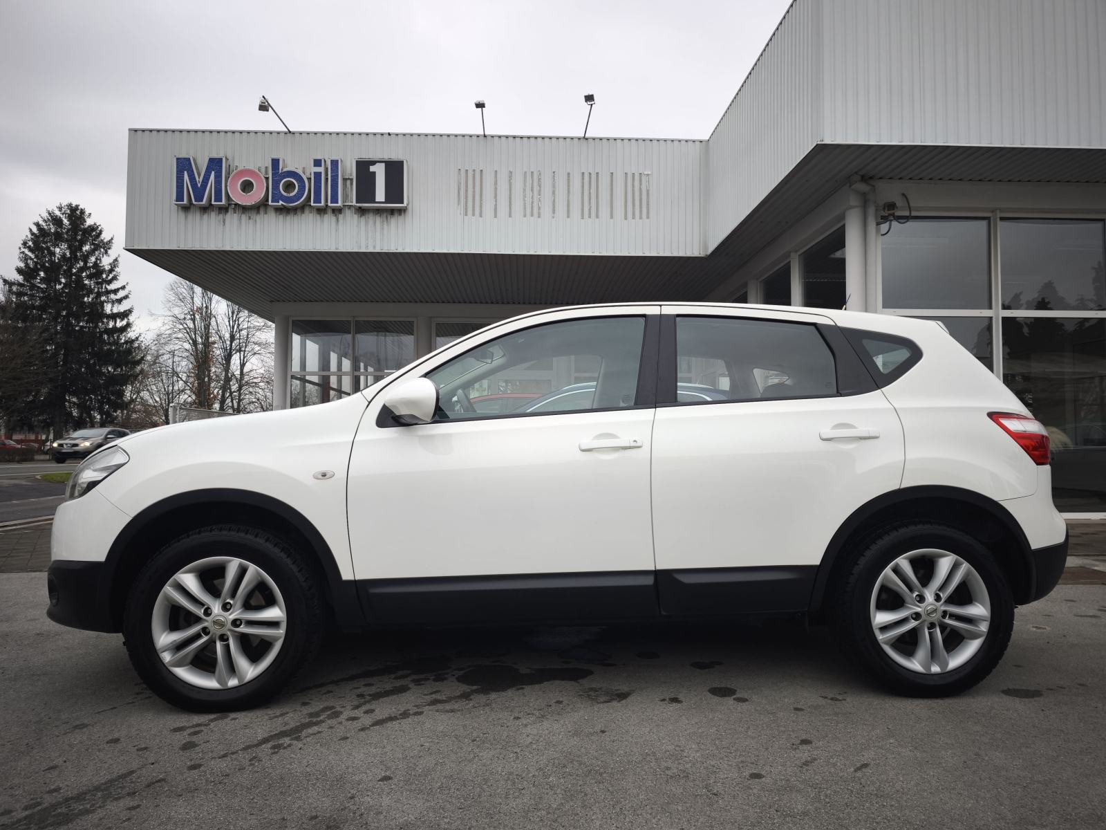 Nissan Qashqai 1,5 dCi 152000KM 6 BRZINA PARKING SENZORI TEMPOMAT KUKA, fotografija 9