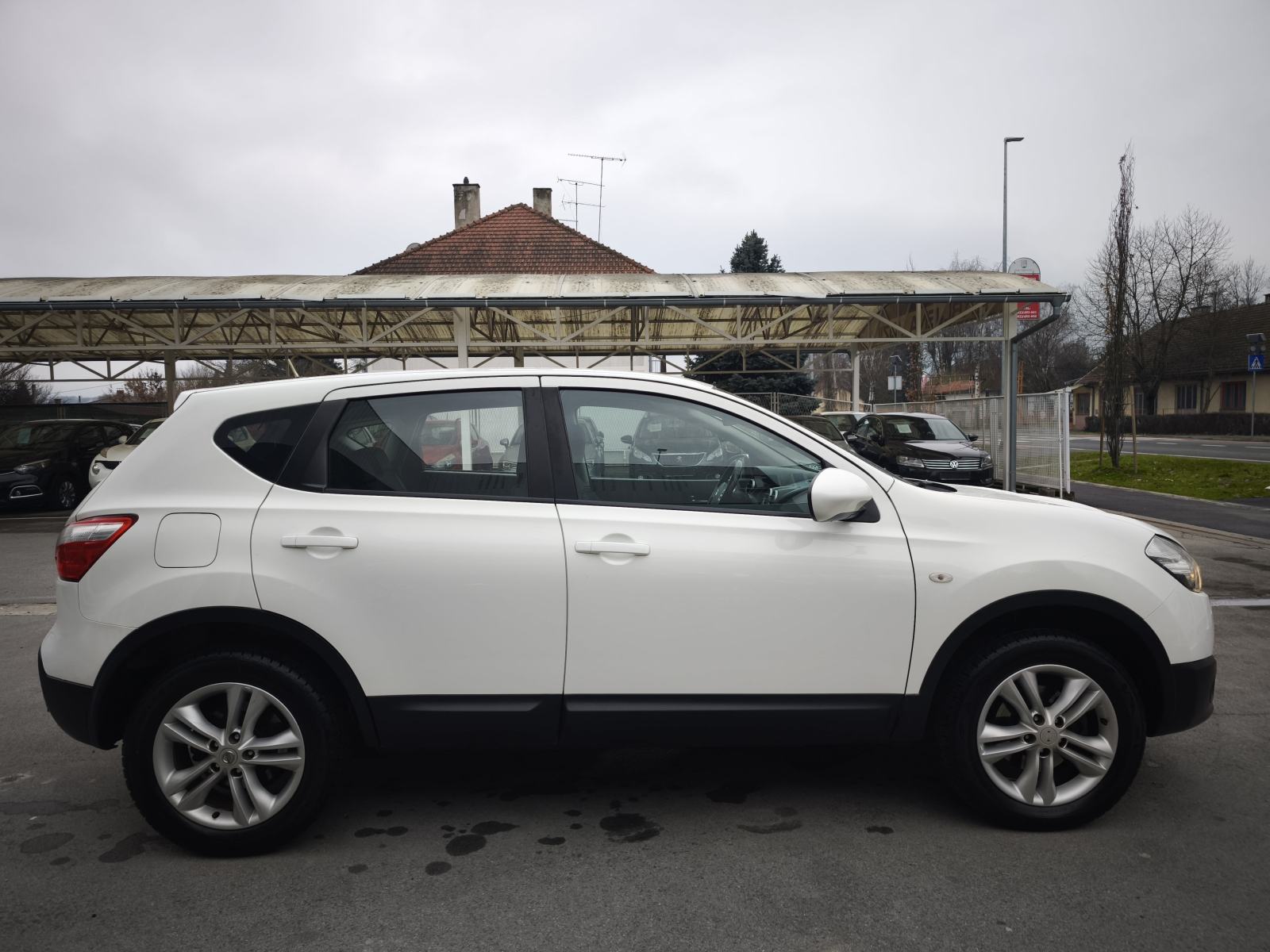 Nissan Qashqai 1,5 dCi 152000KM 6 BRZINA PARKING SENZORI TEMPOMAT KUKA, fotografija 15