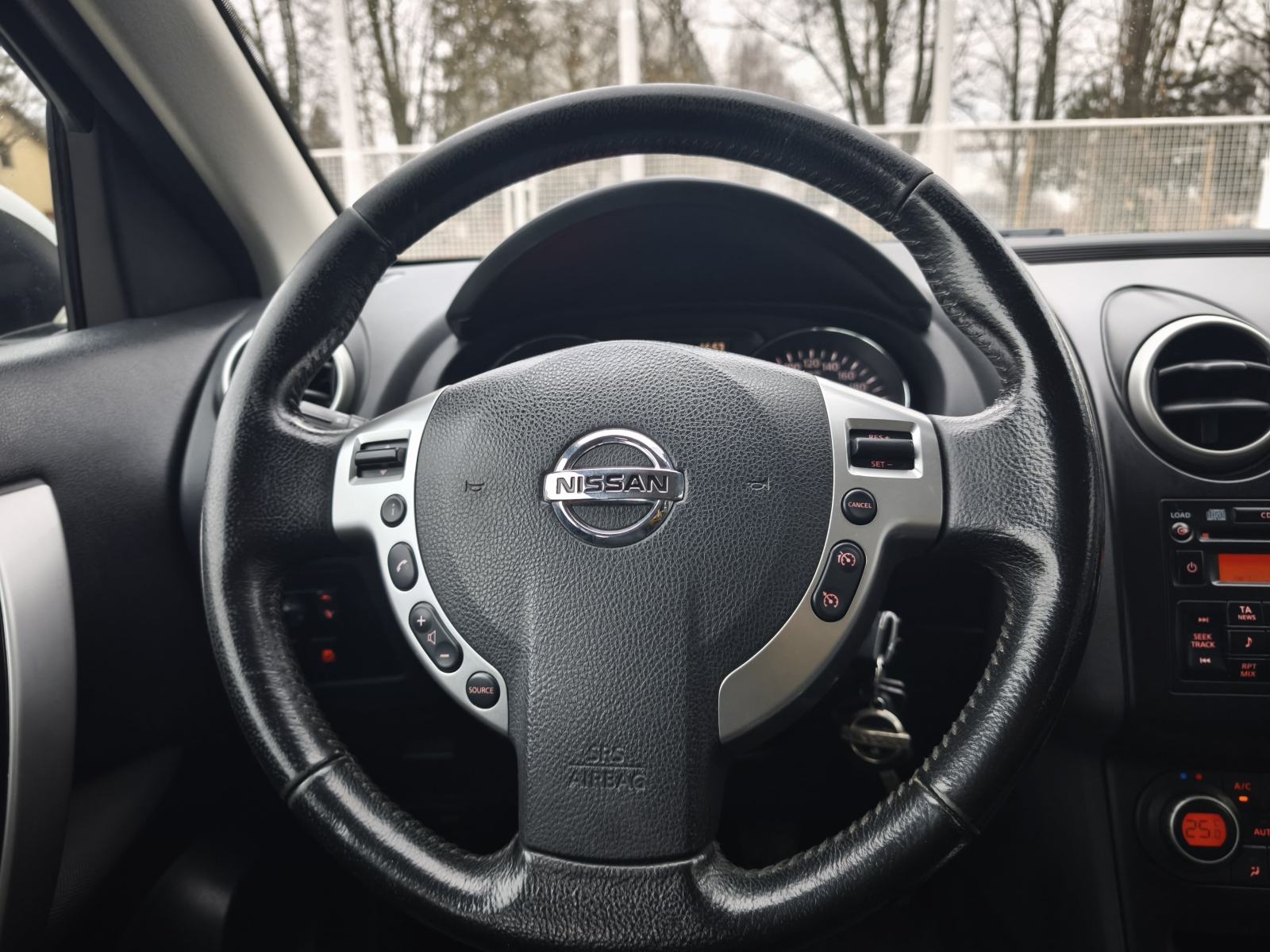 Nissan Qashqai 1,5 dCi 152000KM 6 BRZINA PARKING SENZORI TEMPOMAT KUKA, fotografija 20
