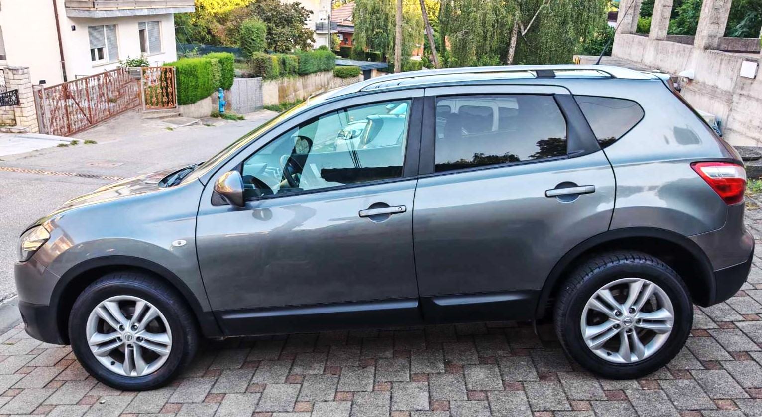Nissan Qashqai 1,5 dCi 2011. PANORAMA, ALU 17", VELIKI SERVIS UREDAN, fotografija 6