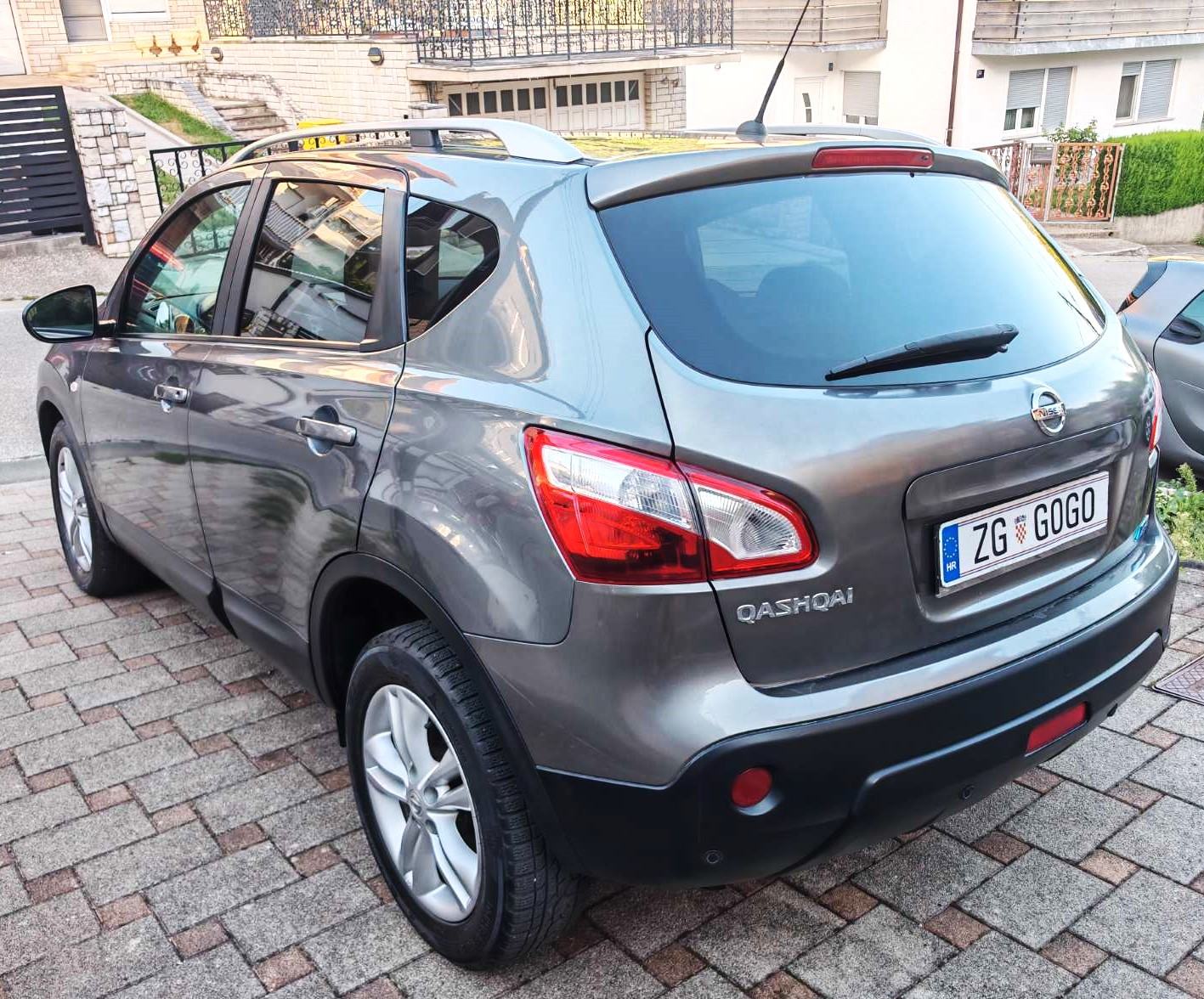 Nissan Qashqai 1,5 dCi 2011. PANORAMA, ALU 17", VELIKI SERVIS UREDAN, fotografija 10