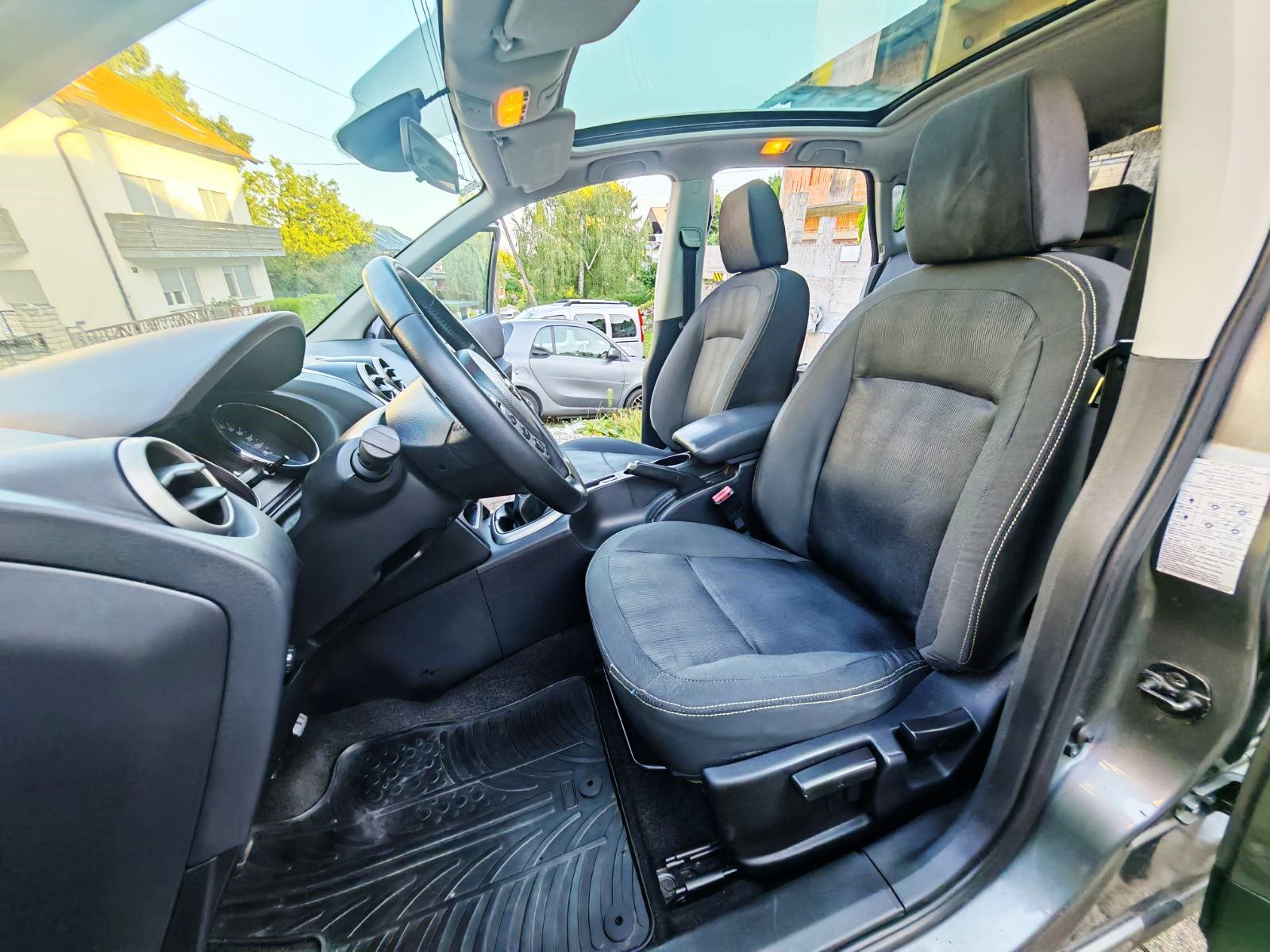 Nissan Qashqai 1,5 dCi 2011. PANORAMA, ALU 17", VELIKI SERVIS UREDAN, fotografija 20