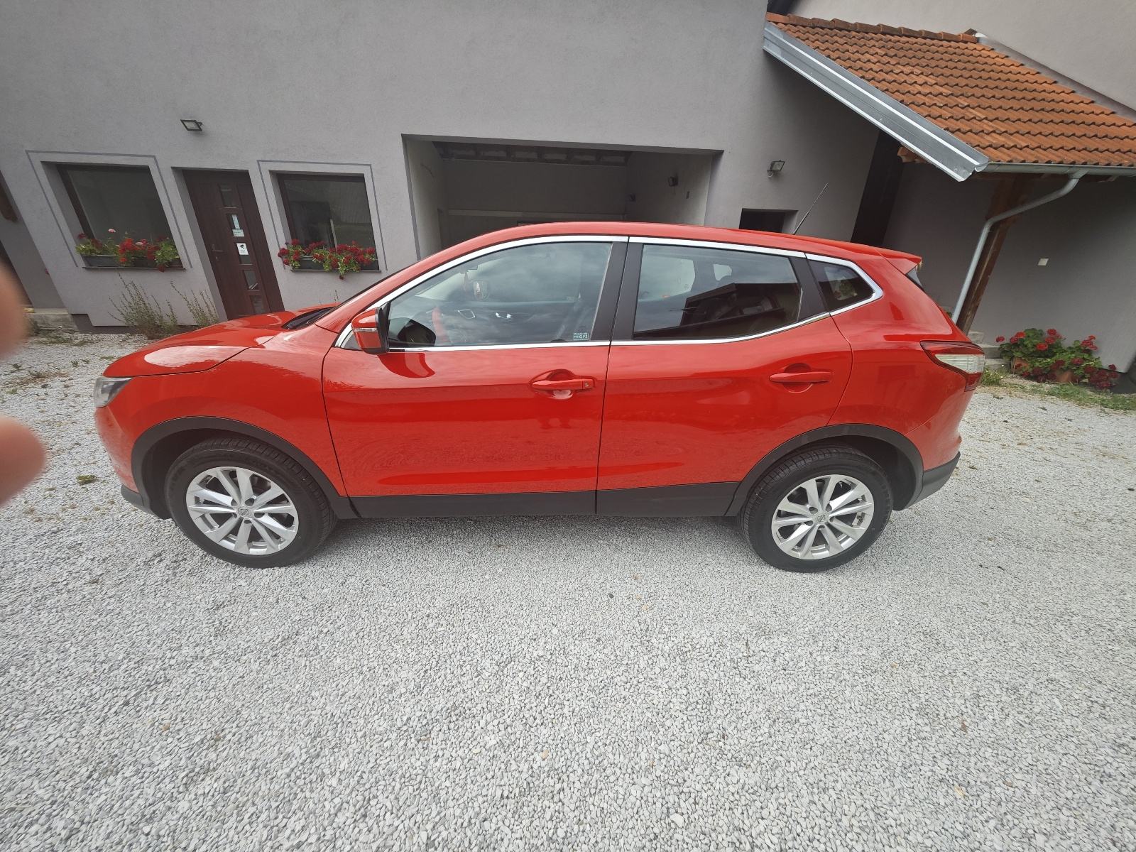 Nissan Qashqai 1,5 dCi 2015.godina, super stanje, fotografija 2