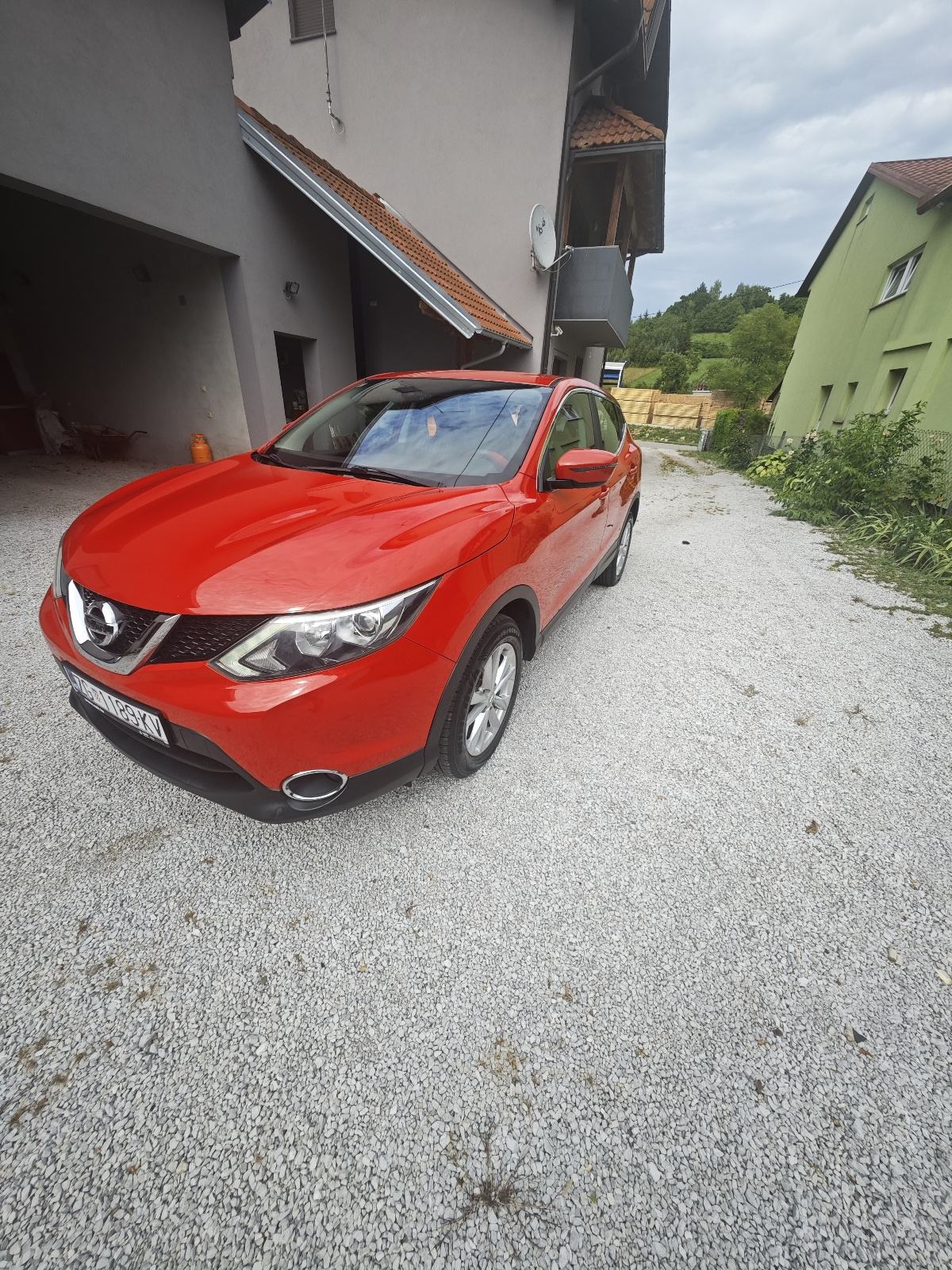 Nissan Qashqai 1,5 dCi 2015.godina, super stanje, fotografija 1