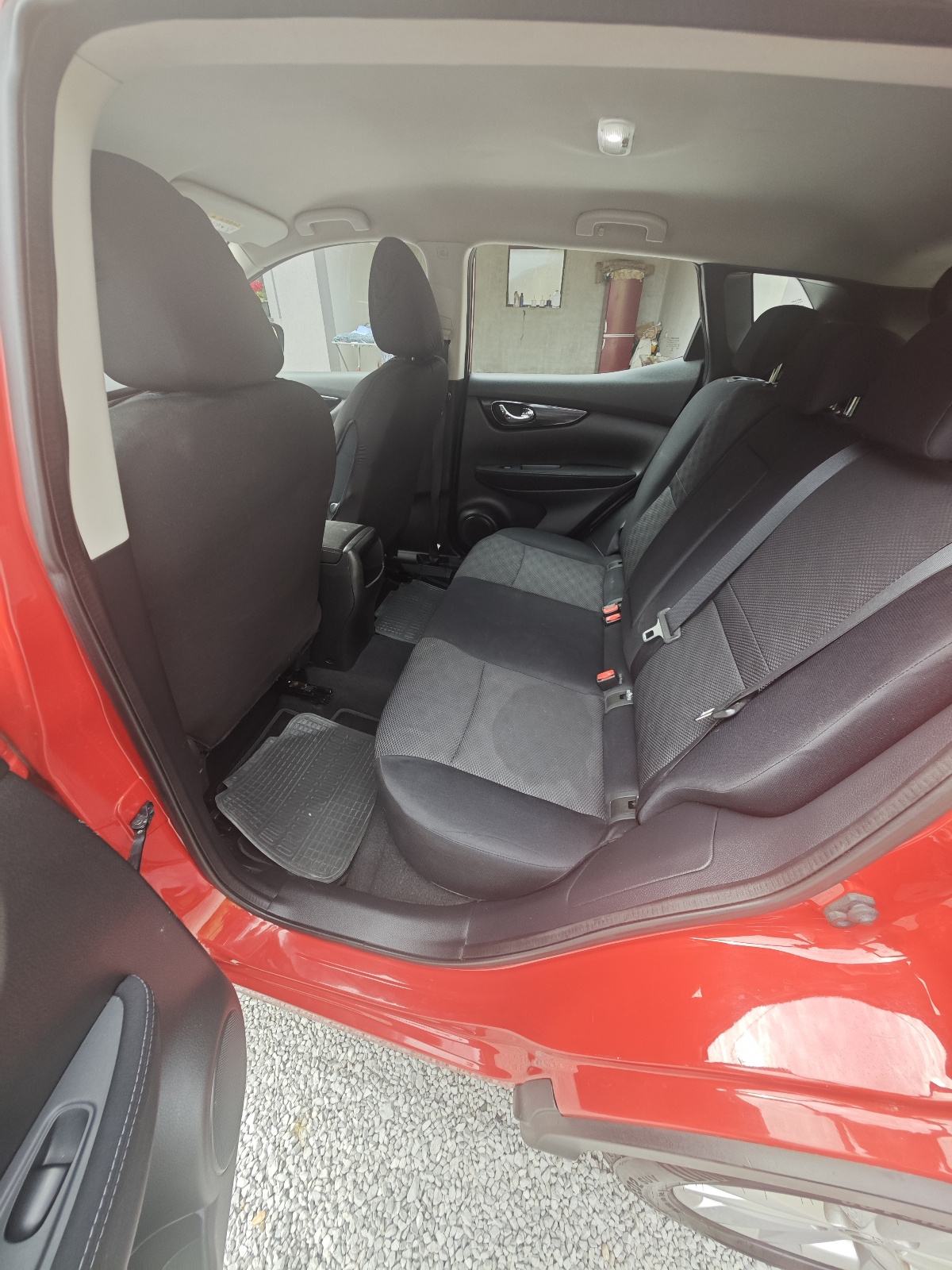 Nissan Qashqai 1,5 dCi 2015.godina, super stanje, fotografija 7