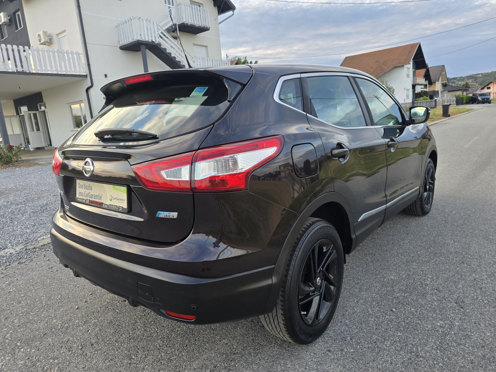 Nissan Qashqai 1,5 dCi-2015god.md-CLIMATRONIC-xenon,173tkm,alu,KARTICE, fotografija 9