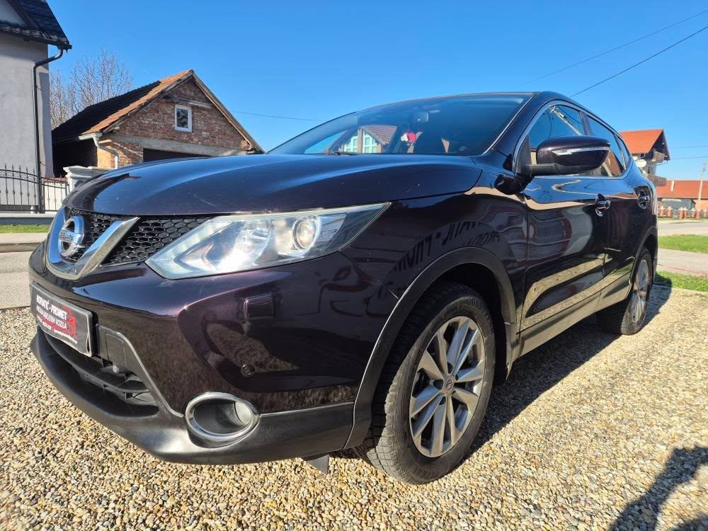 Nissan Qashqai 1,5 dCi 360,klima,veliki i mali servis,reg 4/27,odličan, fotografija 3