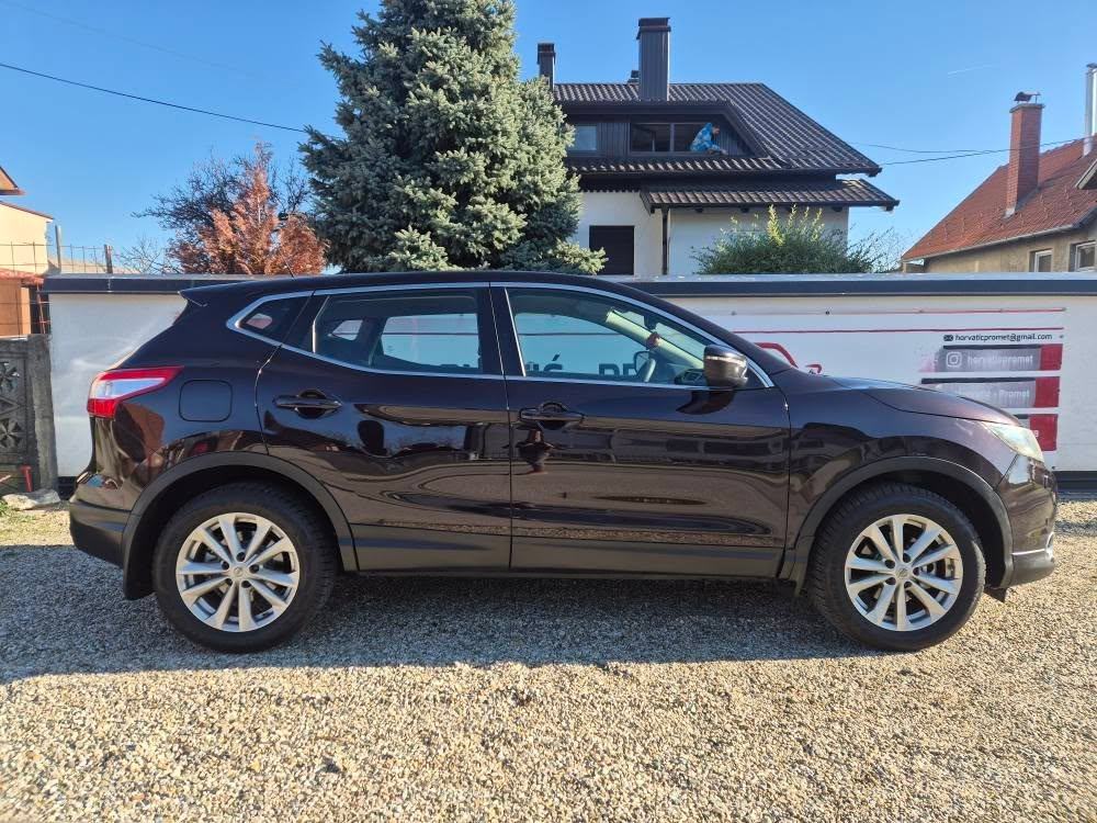 Nissan Qashqai 1,5 dCi 360,klima,veliki i mali servis,reg 4/27,odličan, fotografija 14