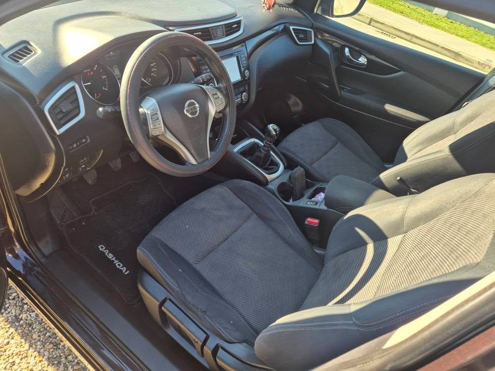 Nissan Qashqai 1,5 dCi 360,klima,veliki i mali servis,reg 4/27,odličan, fotografija 16