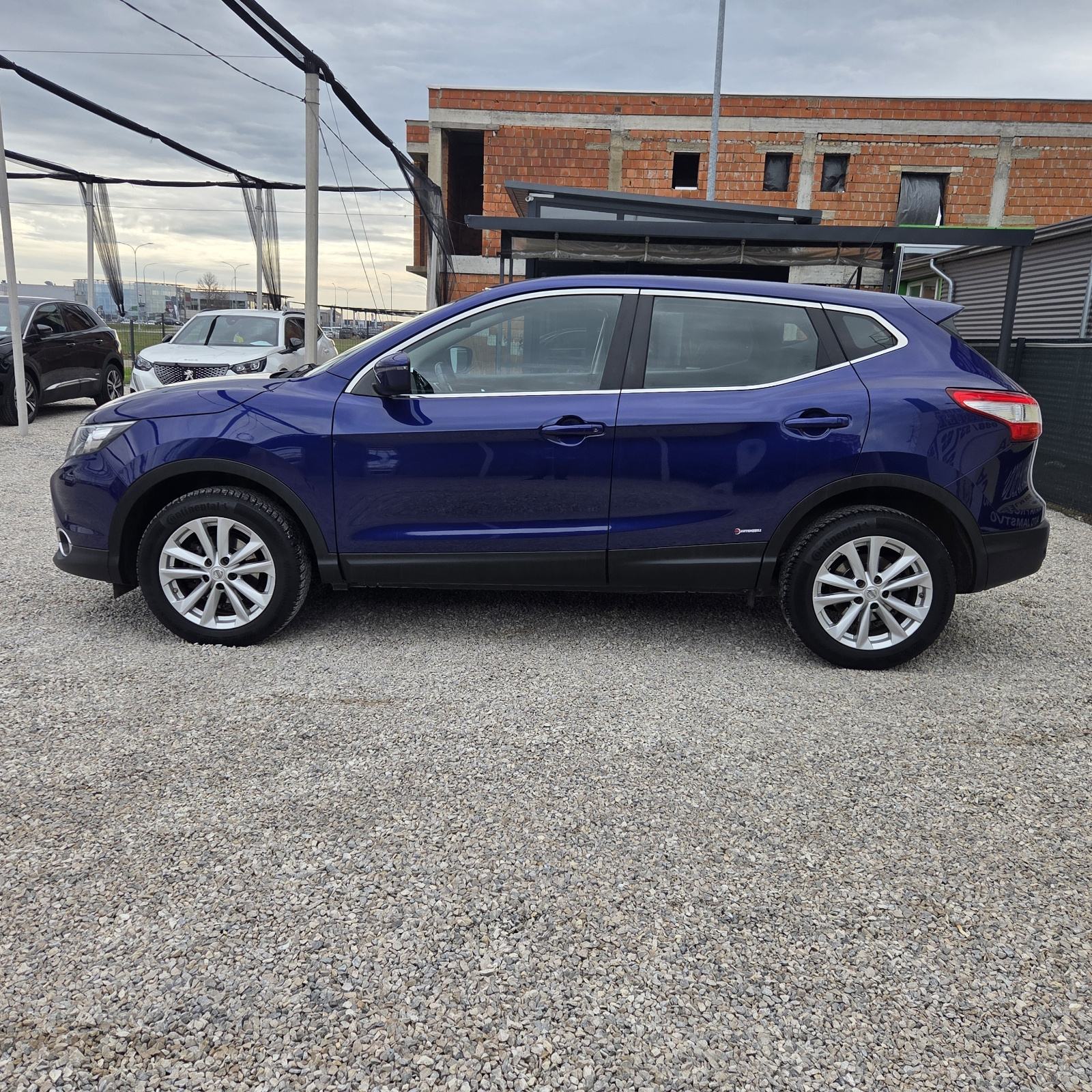 Nissan Qashqai 1,5 dCi 360°NAVIMKAMERA,CLIMATRONIC,GR.SJ,REG.3/2027, fotografija 8