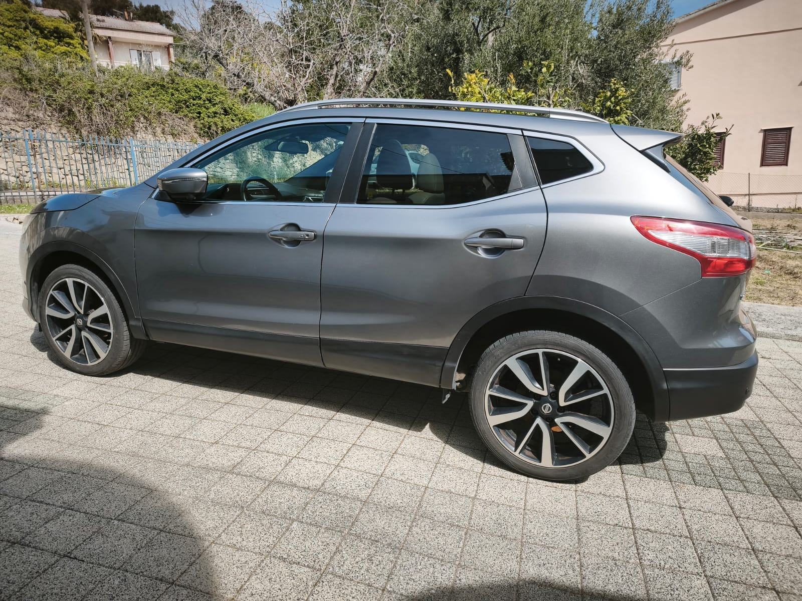Nissan Qashqai 1,5 dCi Tekna 360 Nav Pano 1.vl, fotografija 2