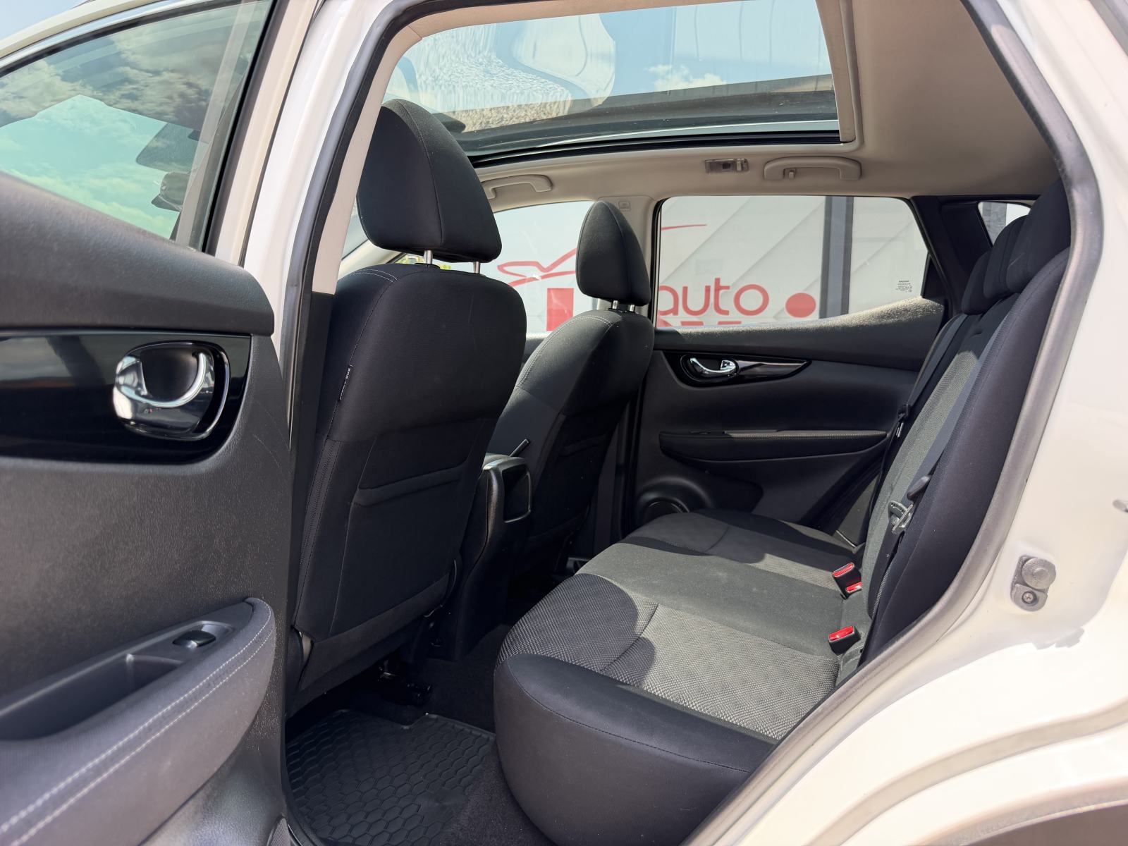 Nissan Qashqai 1,5 dCi Tekna - NAVIGACIJA - KAMERA 360 - GARANCIJA, fotografija 9