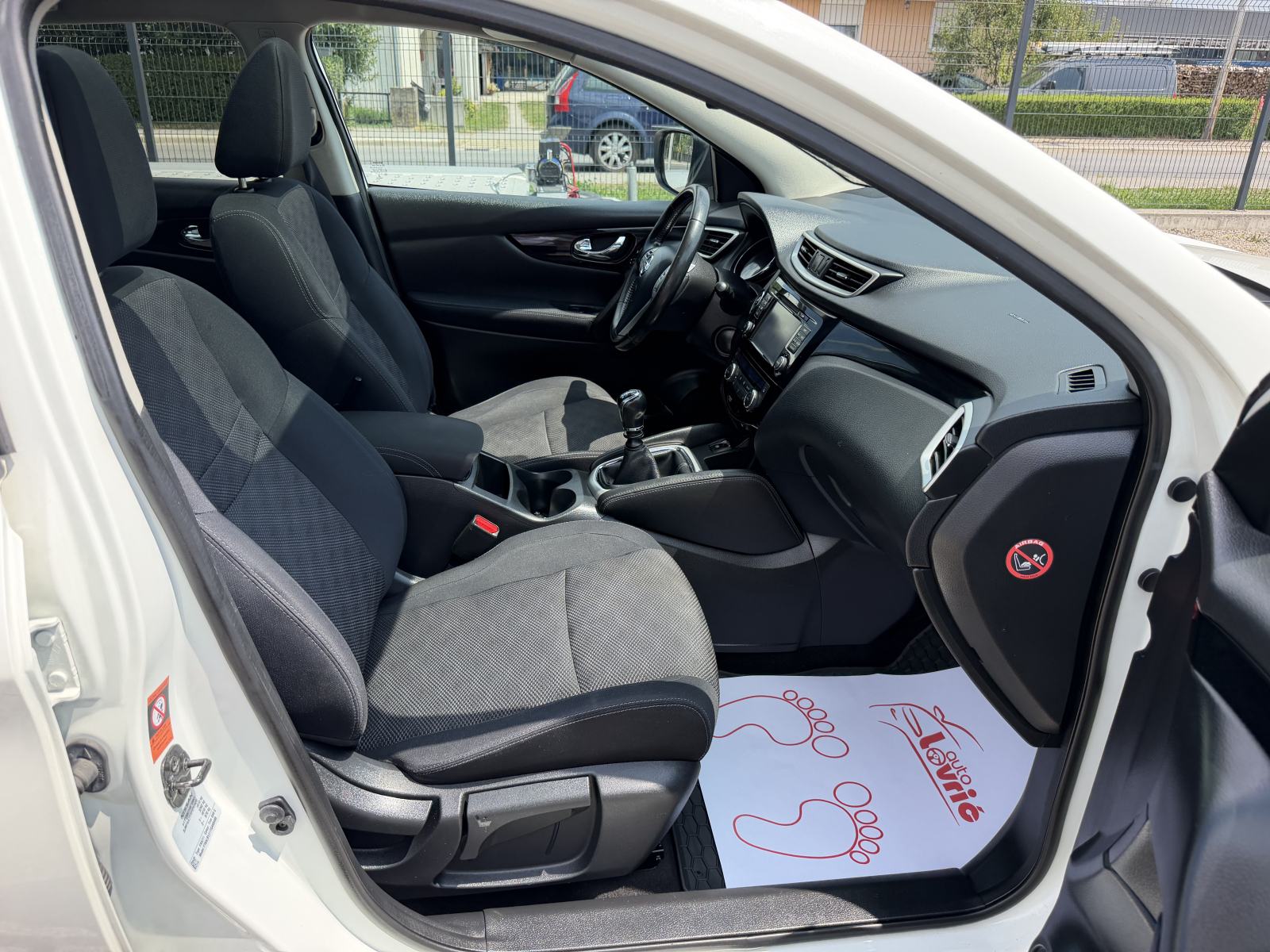 Nissan Qashqai 1,5 dCi Tekna - NAVIGACIJA - KAMERA 360 - GARANCIJA, fotografija 15