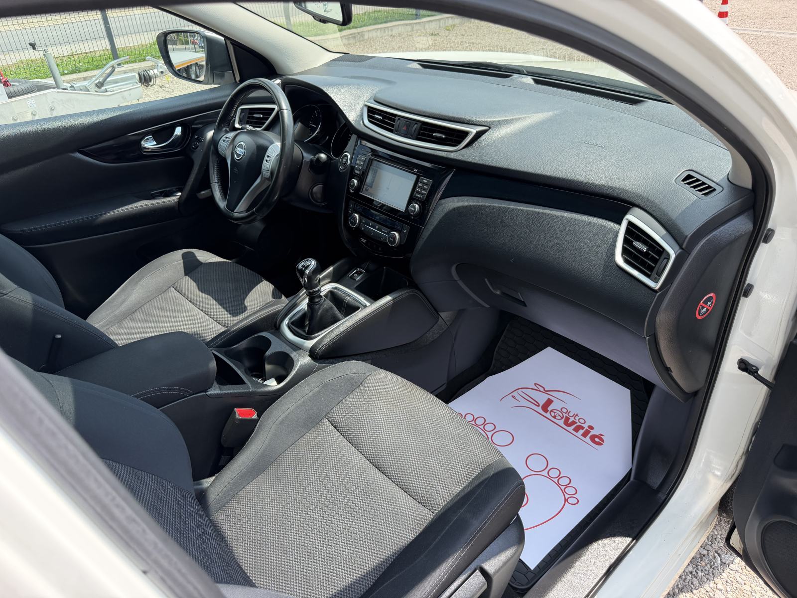 Nissan Qashqai 1,5 dCi Tekna - NAVIGACIJA - KAMERA 360 - GARANCIJA, fotografija 19