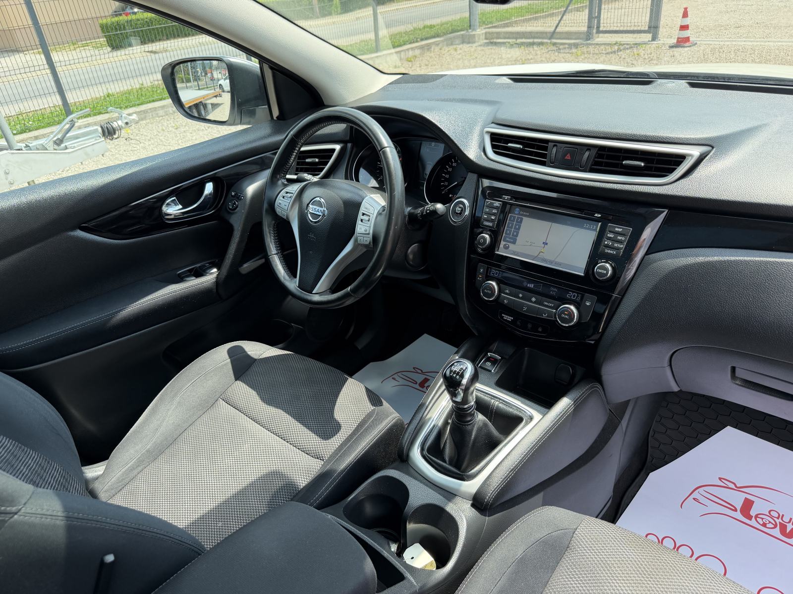 Nissan Qashqai 1,5 dCi Tekna - NAVIGACIJA - KAMERA 360 - GARANCIJA, fotografija 20