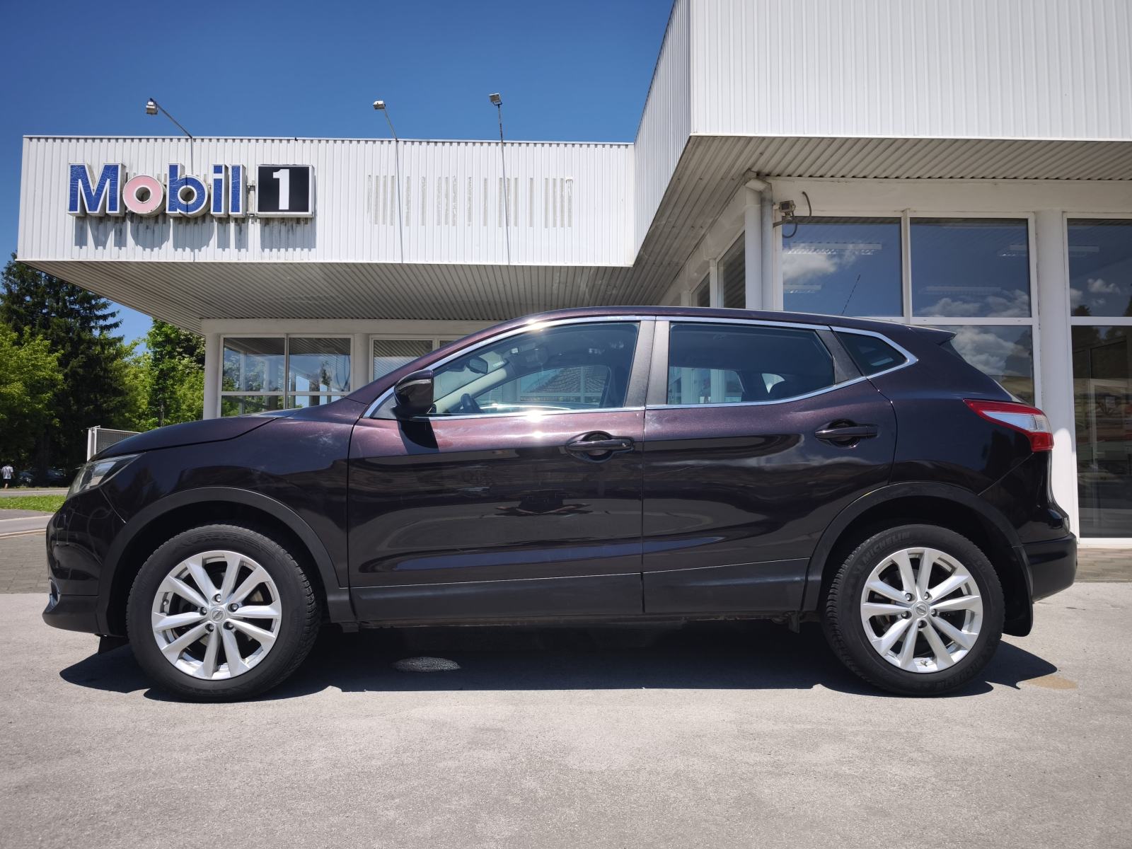 Nissan Qashqai 1,5 dCi 6 BRZINA NAVI PARK SENZORI I KAMERA LED KUKA, fotografija 7