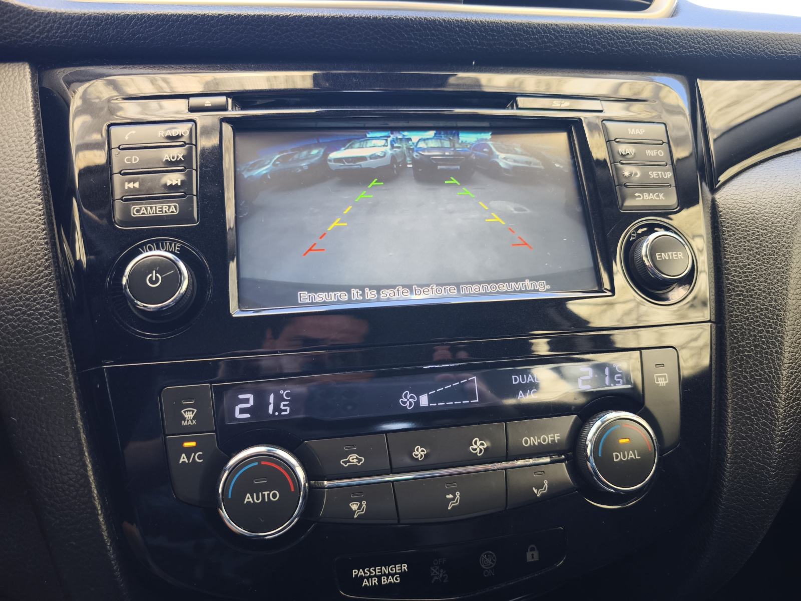 Nissan Qashqai 1,5 dCi 6 BRZINA NAVI PARK SENZORI I KAMERA LED KUKA, fotografija 18