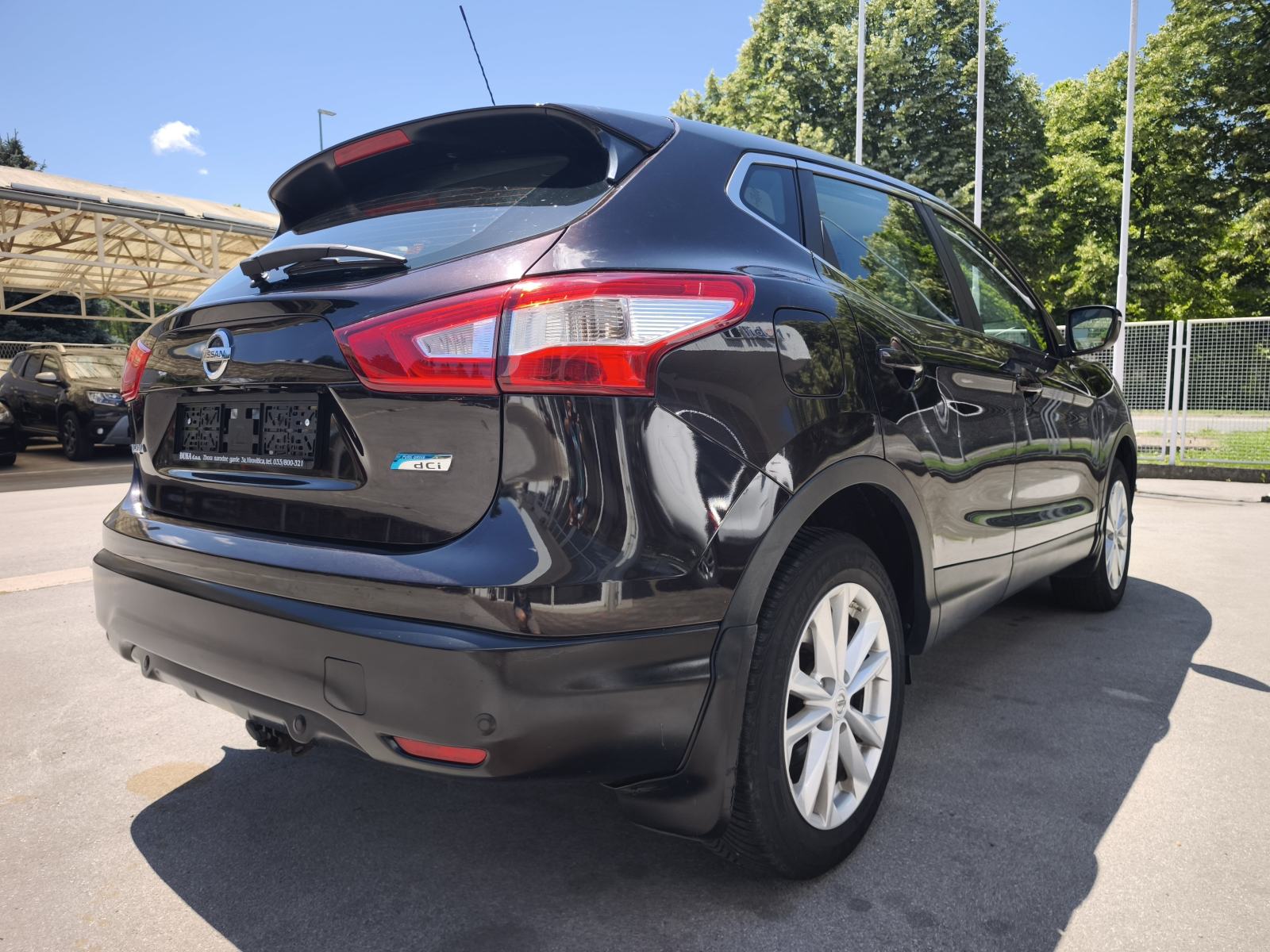 Nissan Qashqai 1,5 dCi 6 BRZINA NAVI PARK SENZORI I KAMERA LED KUKA, fotografija 12