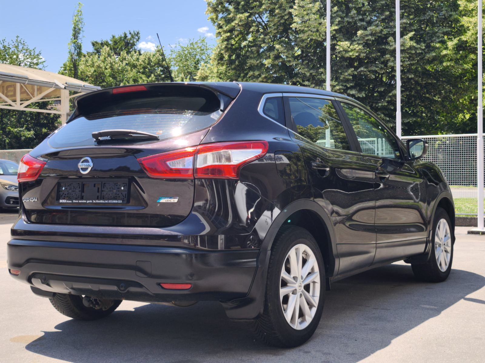 Nissan Qashqai 1,5 dCi 6 BRZINA NAVI PARK SENZORI I KAMERA LED KUKA, fotografija 11