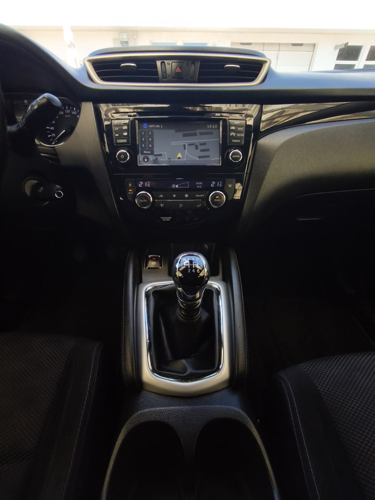 Nissan Qashqai 1,5 dCi 6 BRZINA NAVI PARK SENZORI I KAMERA LED KUKA, fotografija 20