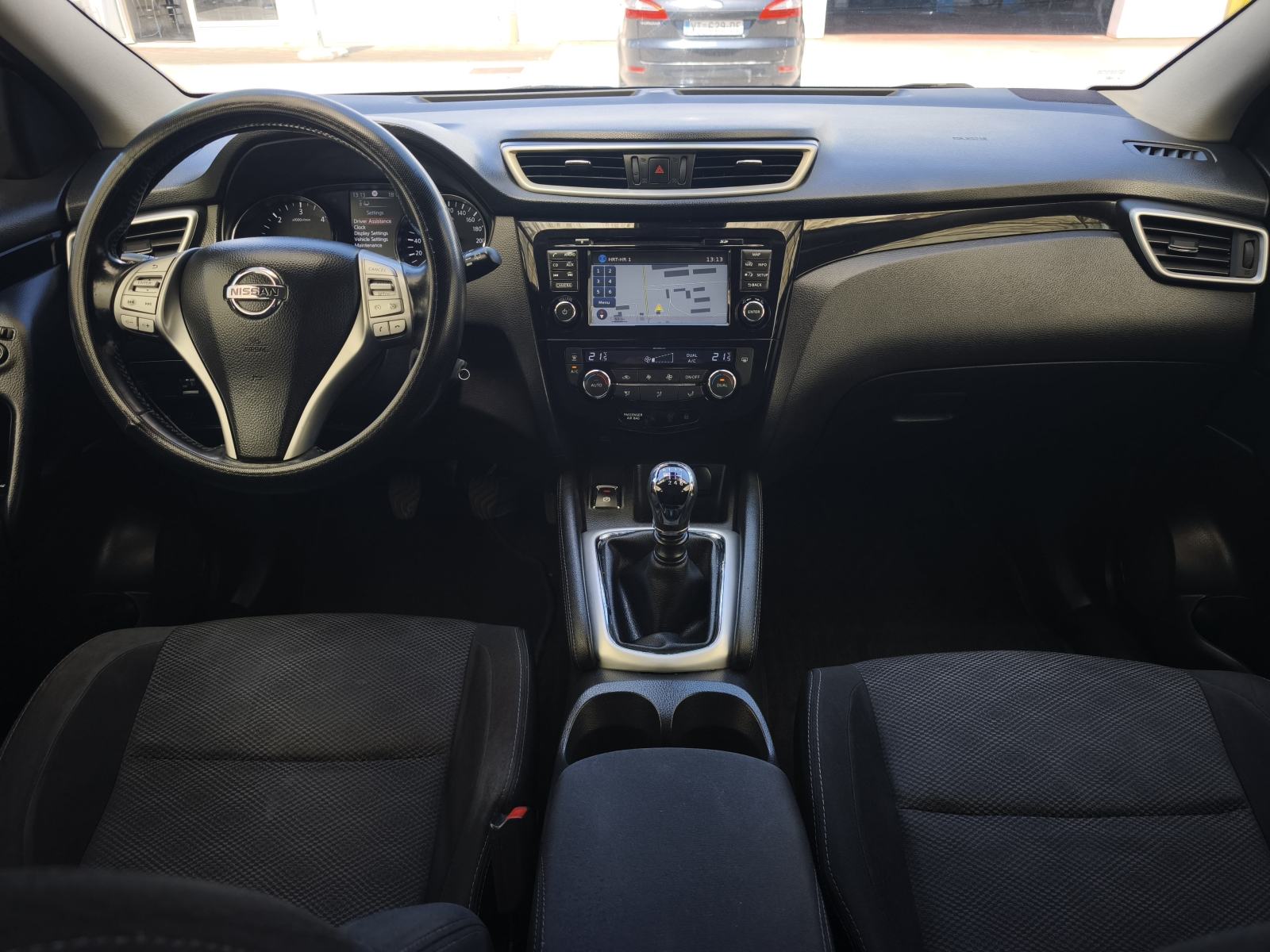 Nissan Qashqai 1,5 dCi 6 BRZINA NAVI PARK SENZORI I KAMERA LED KUKA, fotografija 14