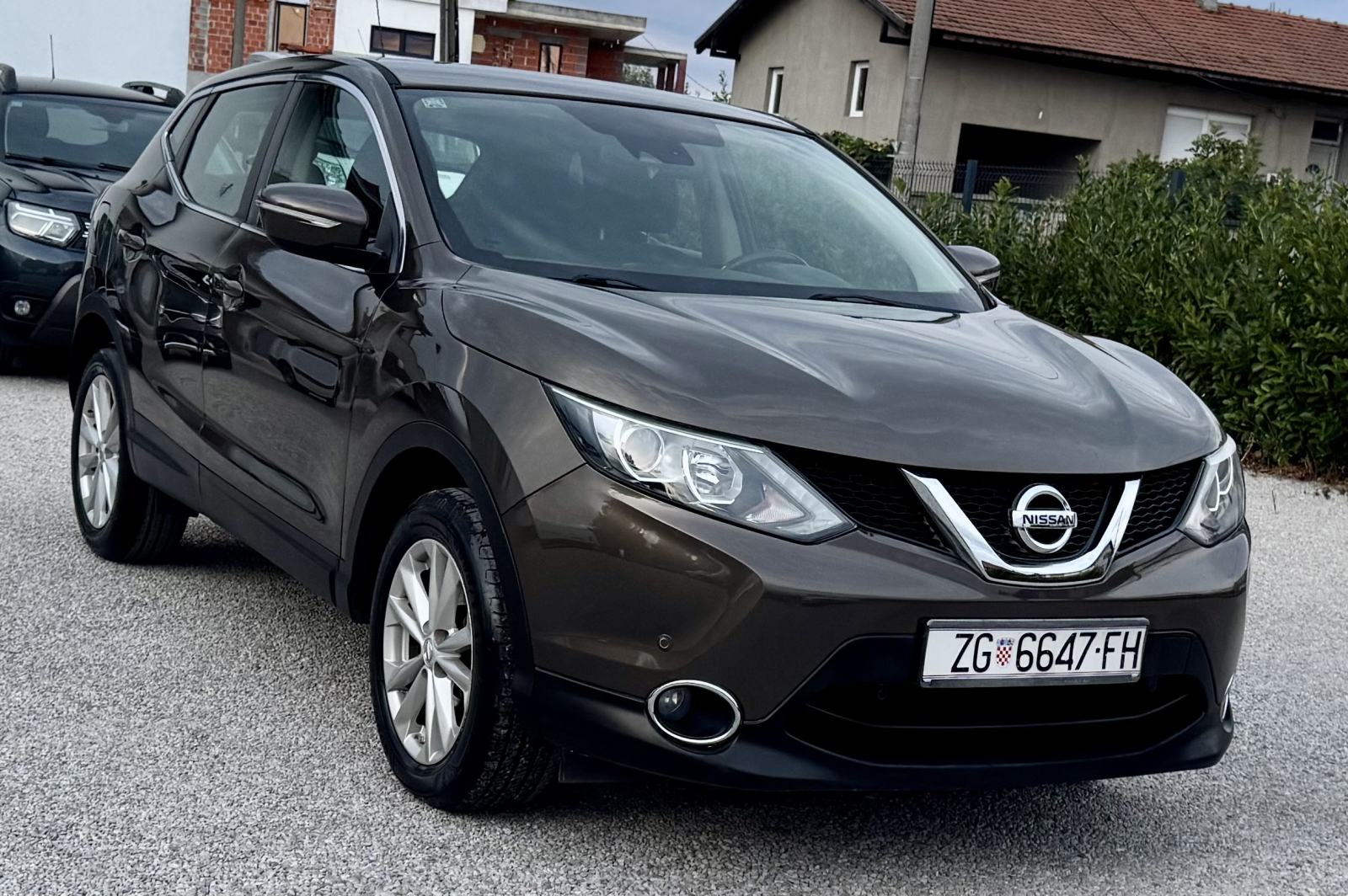 Nissan Qashqai 1,5 dCi = 88 000 km = Kupljen nov u HR -- 1. VLASNIK, fotografija 3