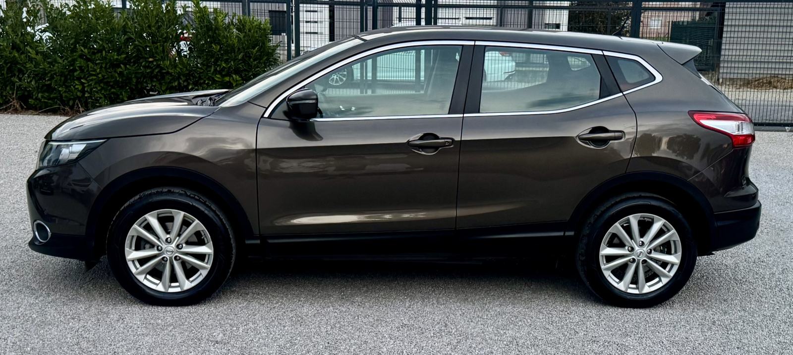 Nissan Qashqai 1,5 dCi = 88 000 km = Kupljen nov u HR -- 1. VLASNIK, fotografija 7