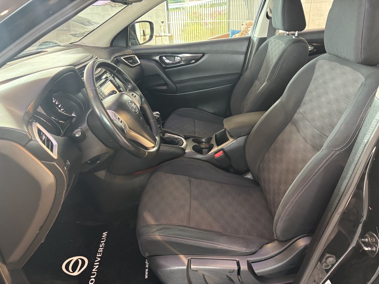 Nissan Qashqai 1.5 dCi Acenta - kamera, navigacija, alu 17", fotografija 10