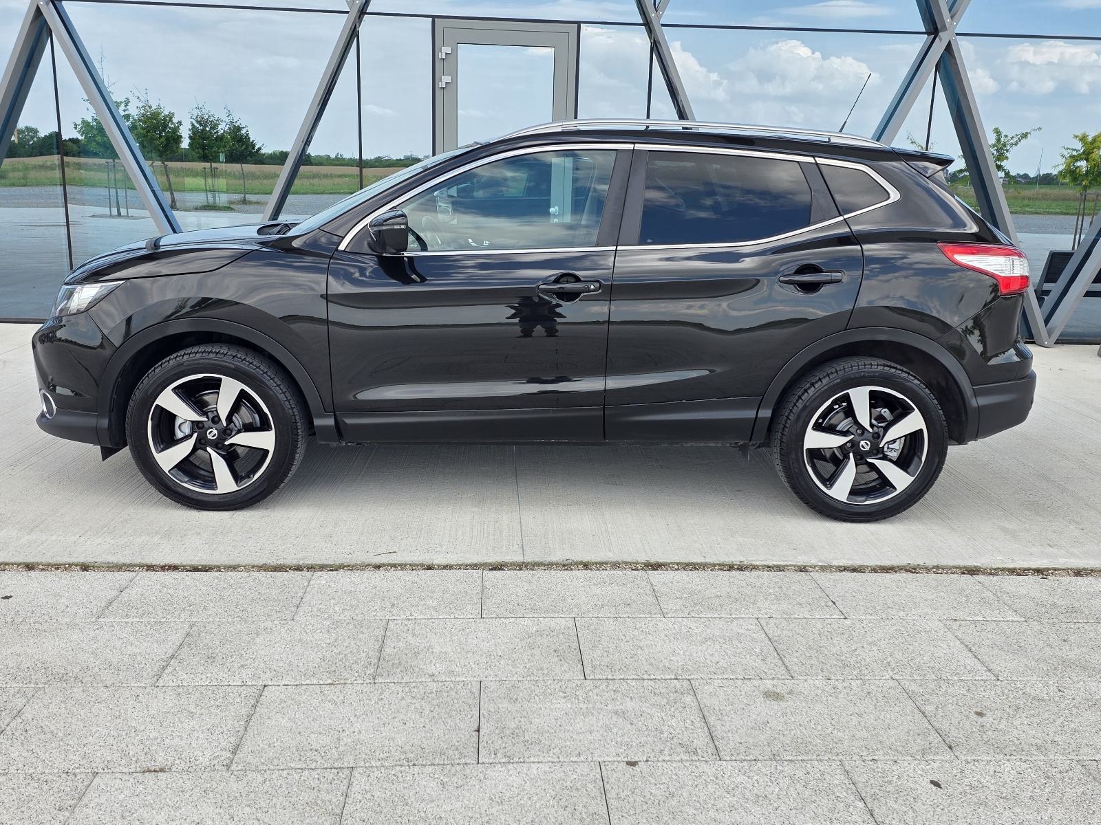 Nissan Qashqai 1,5 dCi ALU 18,NAVI,PANORAMA,KAMERA 360, fotografija 3