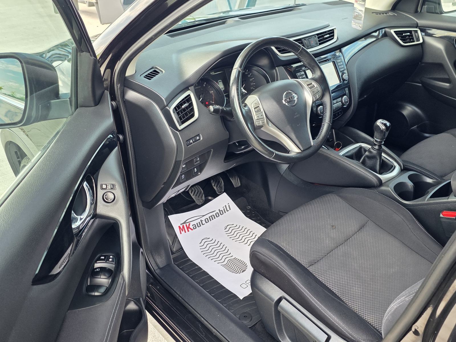 Nissan Qashqai 1,5 dCi ALU 18,NAVI,PANORAMA,KAMERA 360, fotografija 15