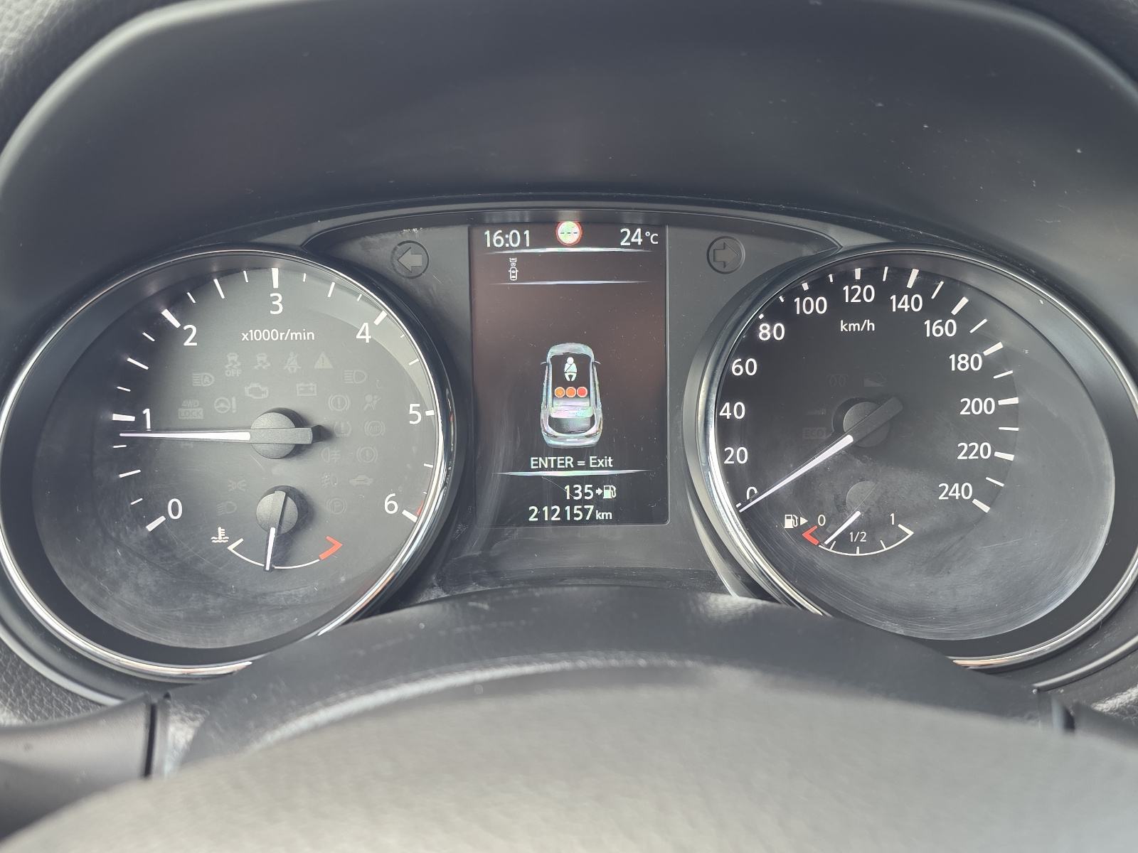 Nissan Qashqai 1,5 dCi ALU 18,NAVI,PANORAMA,KAMERA 360, fotografija 16