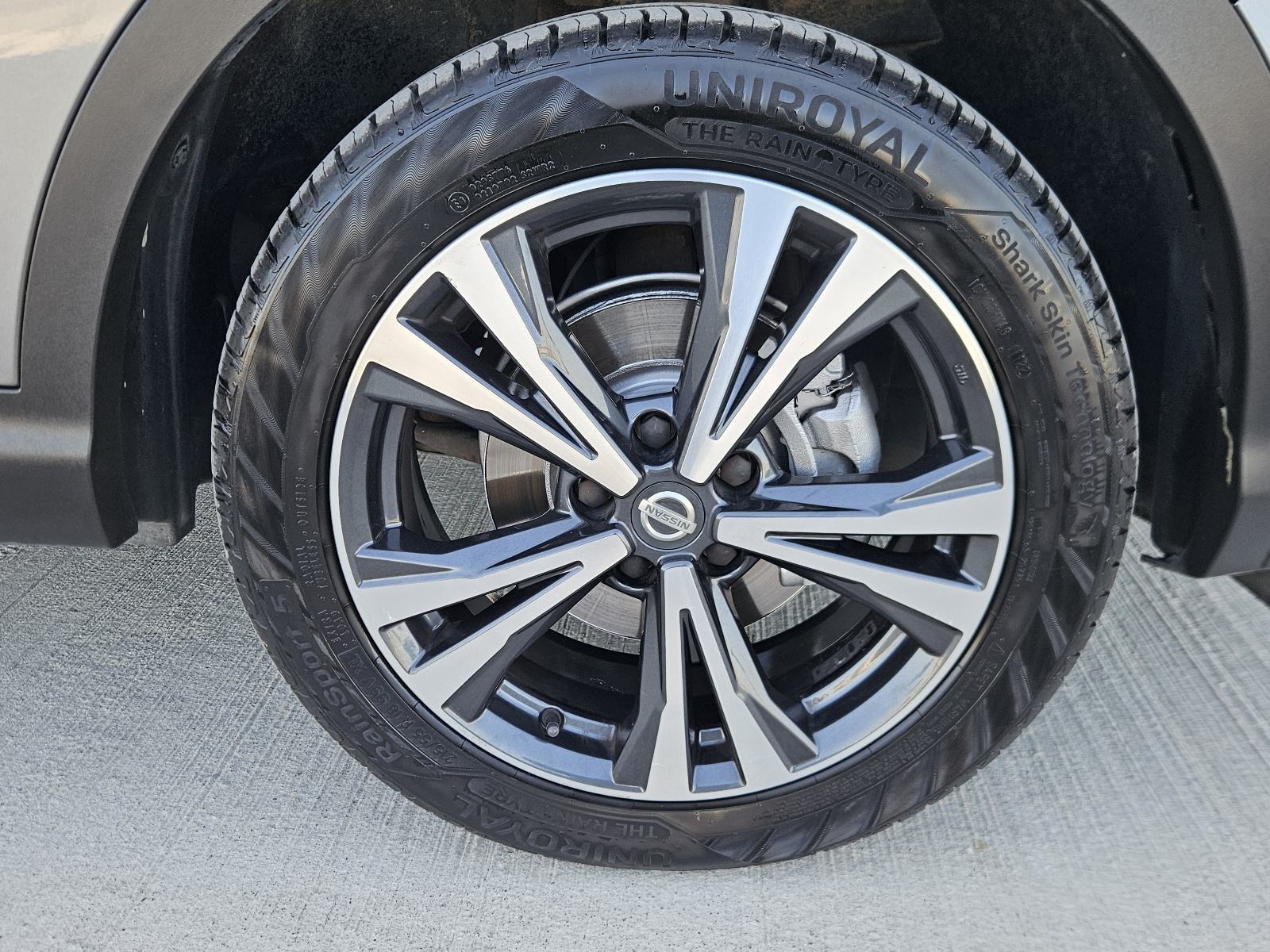 Nissan Qashqai 1,5 dCi ALU,NAVI,KAMERA 360,PANORAMA, fotografija 19