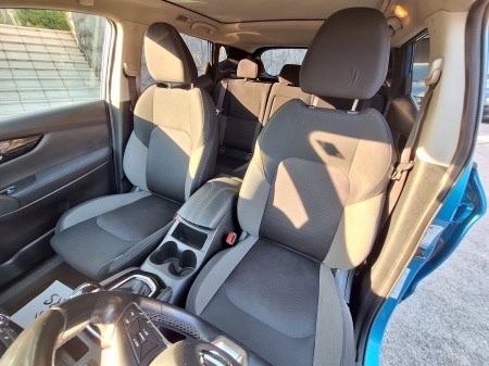 Nissan Qashqai 1,5 dCi Automatik (PANORAMSKI KROV/P.KAMERU 360)AKCIJA, fotografija 13