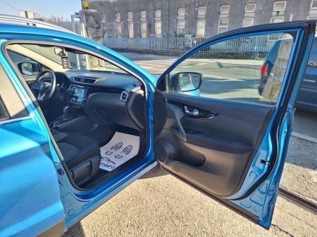 Nissan Qashqai 1,5 dCi Automatik (PANORAMSKI KROV/P.KAMERU 360)AKCIJA, fotografija 15