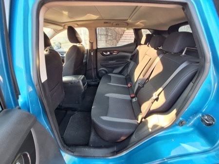 Nissan Qashqai 1,5 dCi Automatik (PANORAMSKI KROV/P.KAMERU 360)AKCIJA, fotografija 18