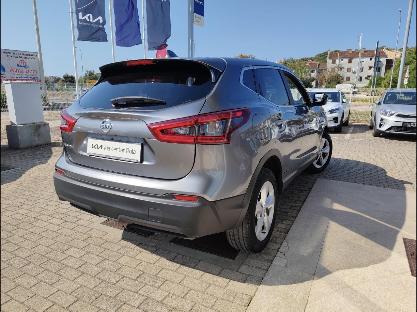 Nissan Qashqai 1.5 dci automatik, fotografija 4