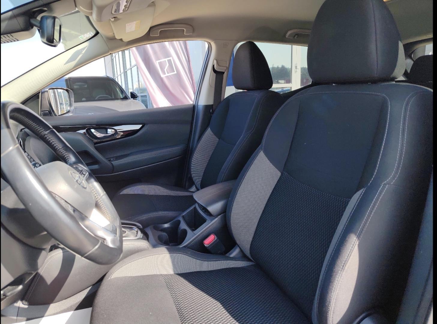 Nissan Qashqai 1.5 dci automatik, fotografija 5